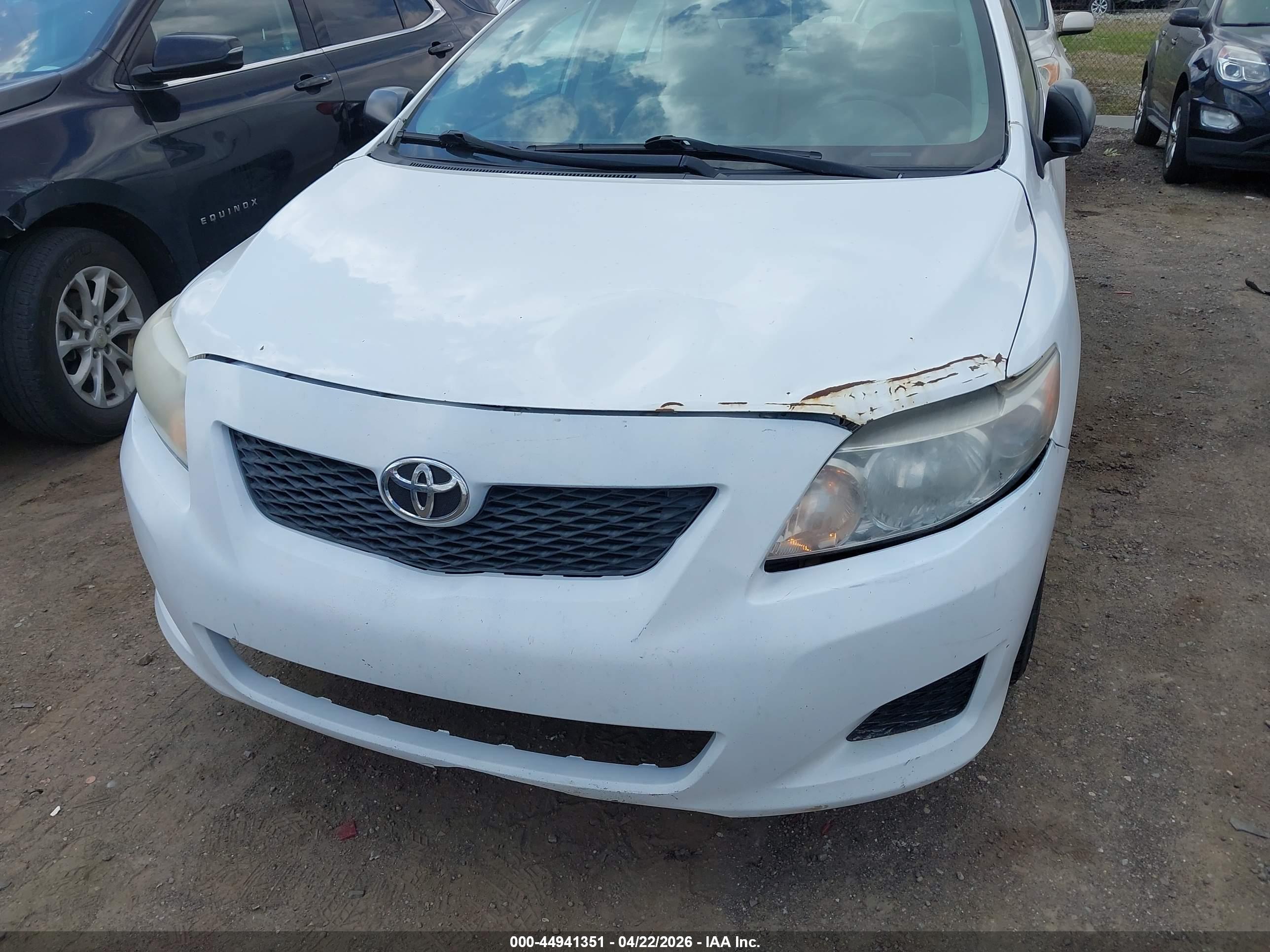 TOYOTA COROLLA image 6