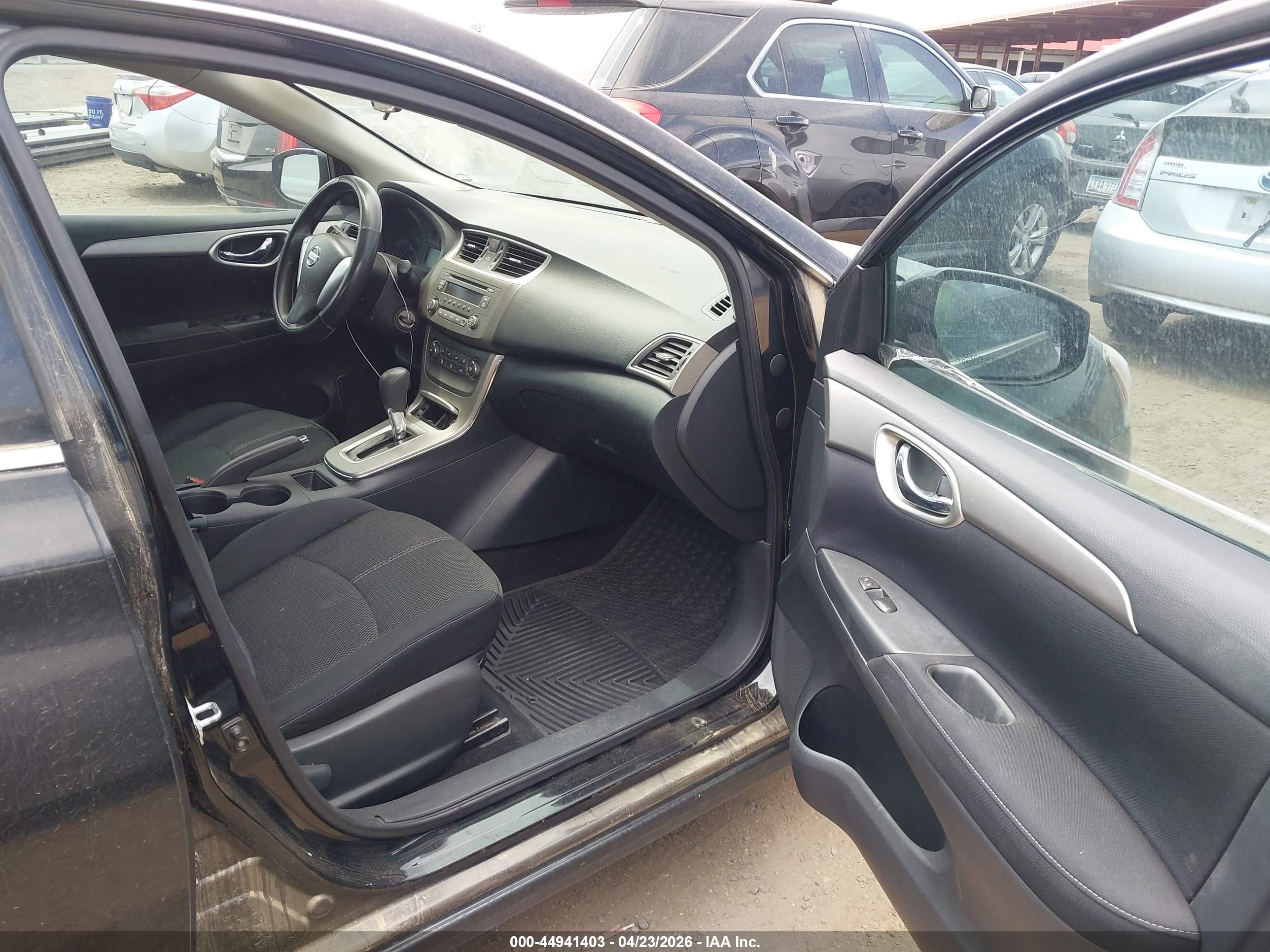 NISSAN SENTRA image 5