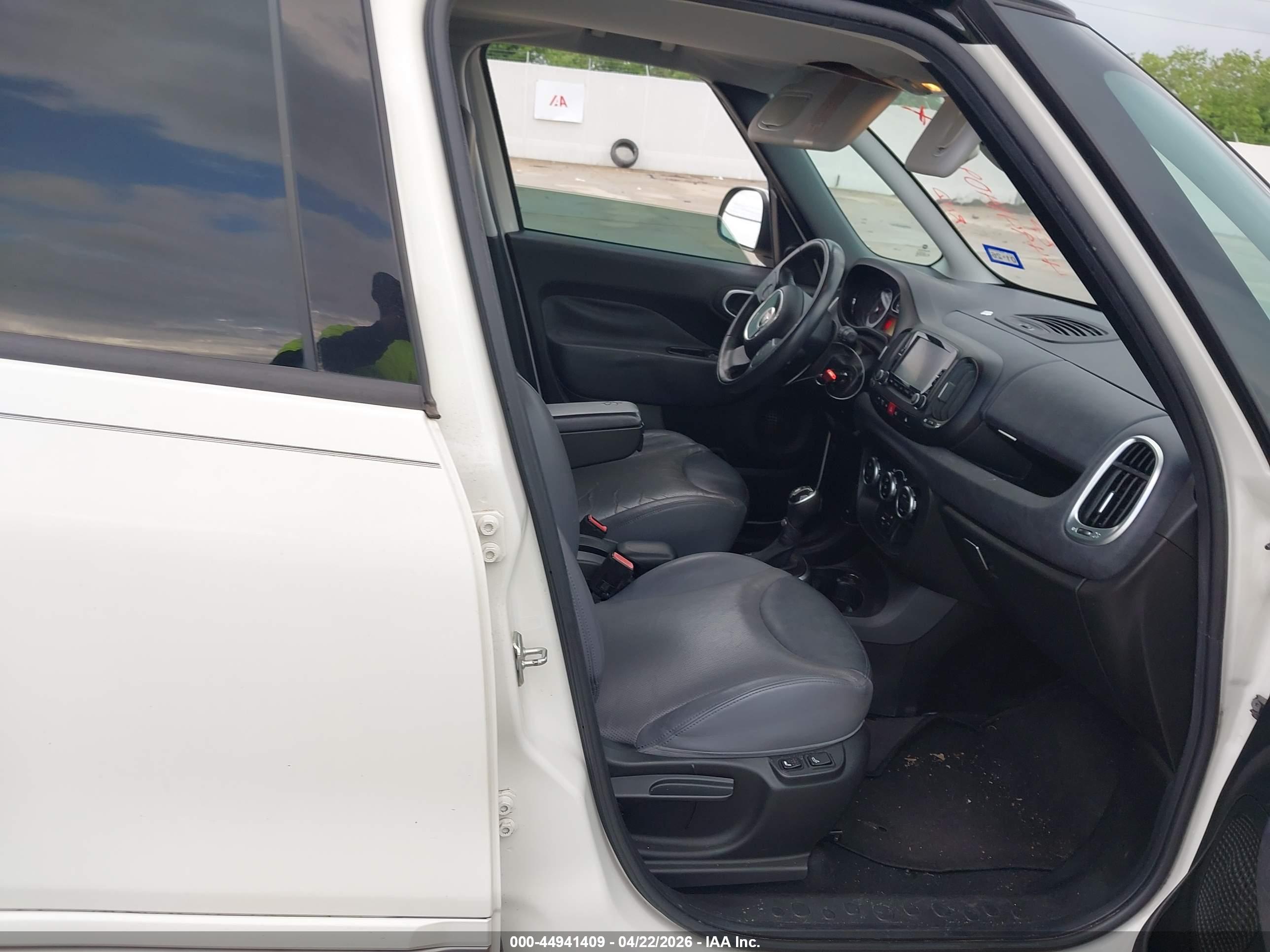 FIAT 500L image 5