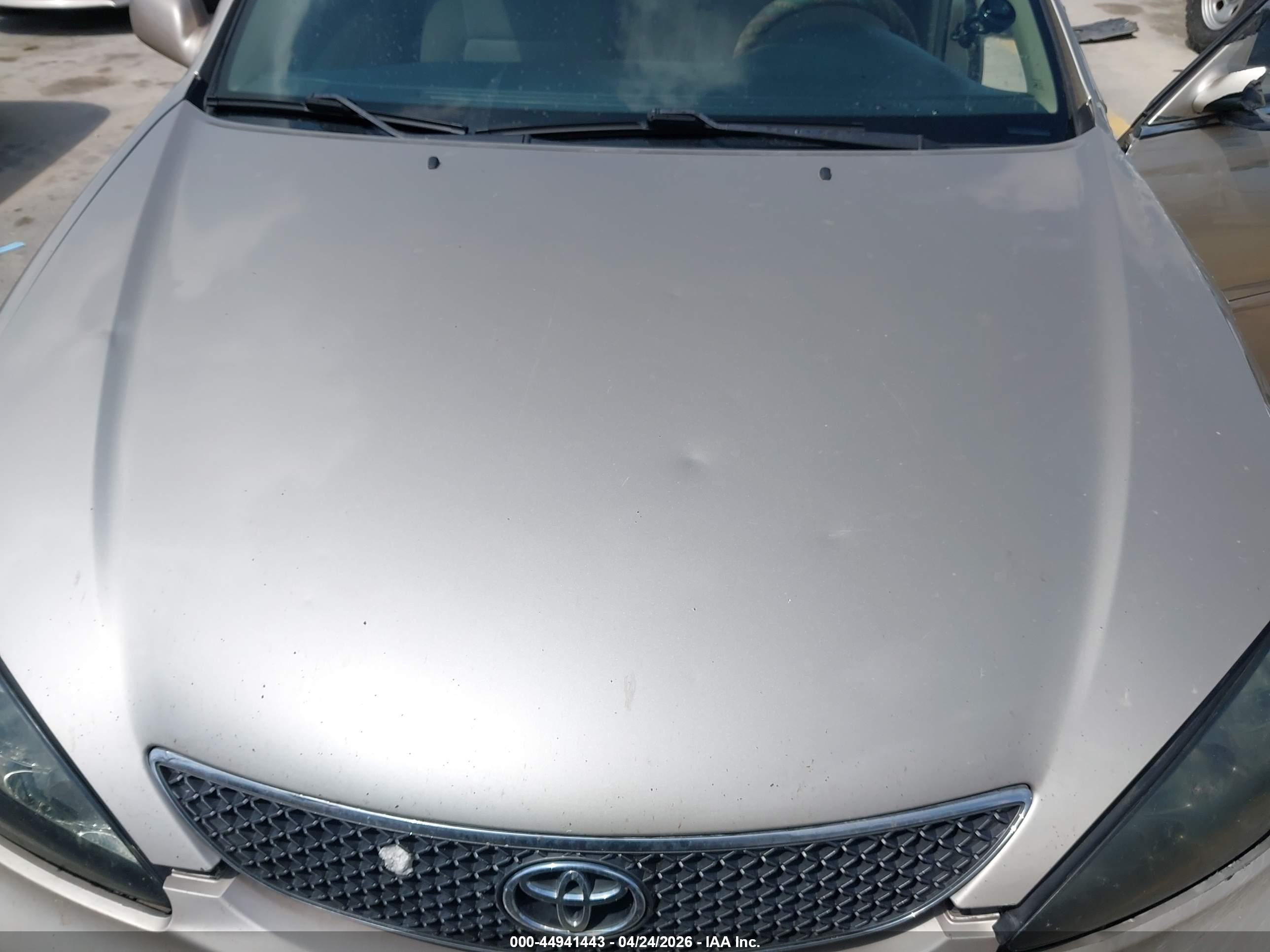 TOYOTA CAMRY image 6