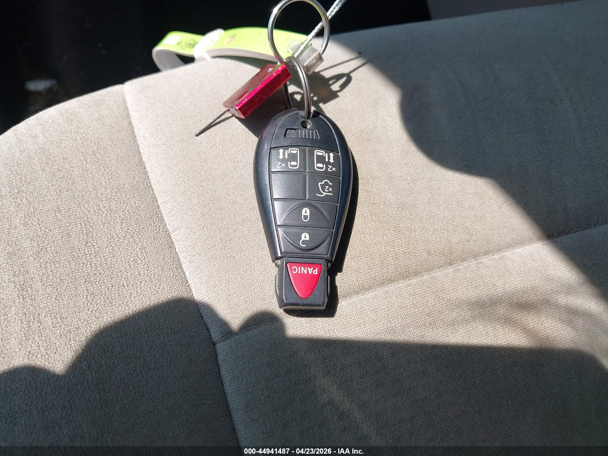 CHRYSLER TOWN image 11