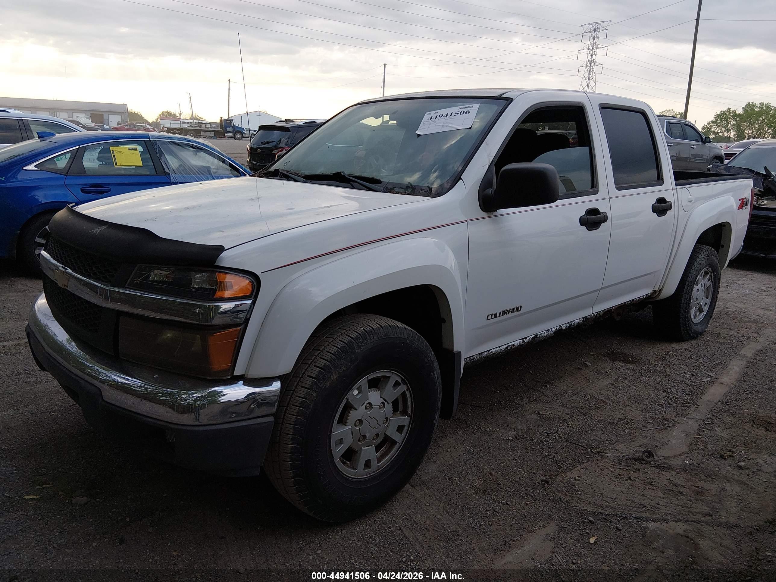 CHEVROLET COLORADO image 2