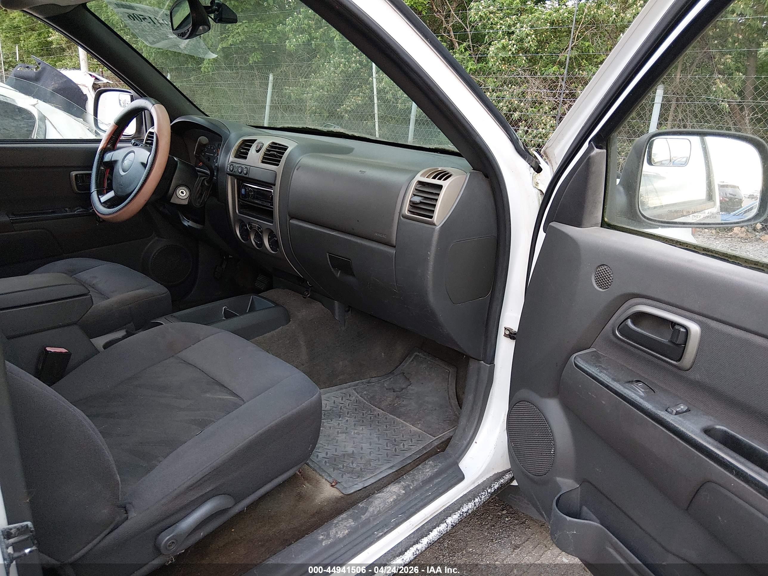 CHEVROLET COLORADO image 5