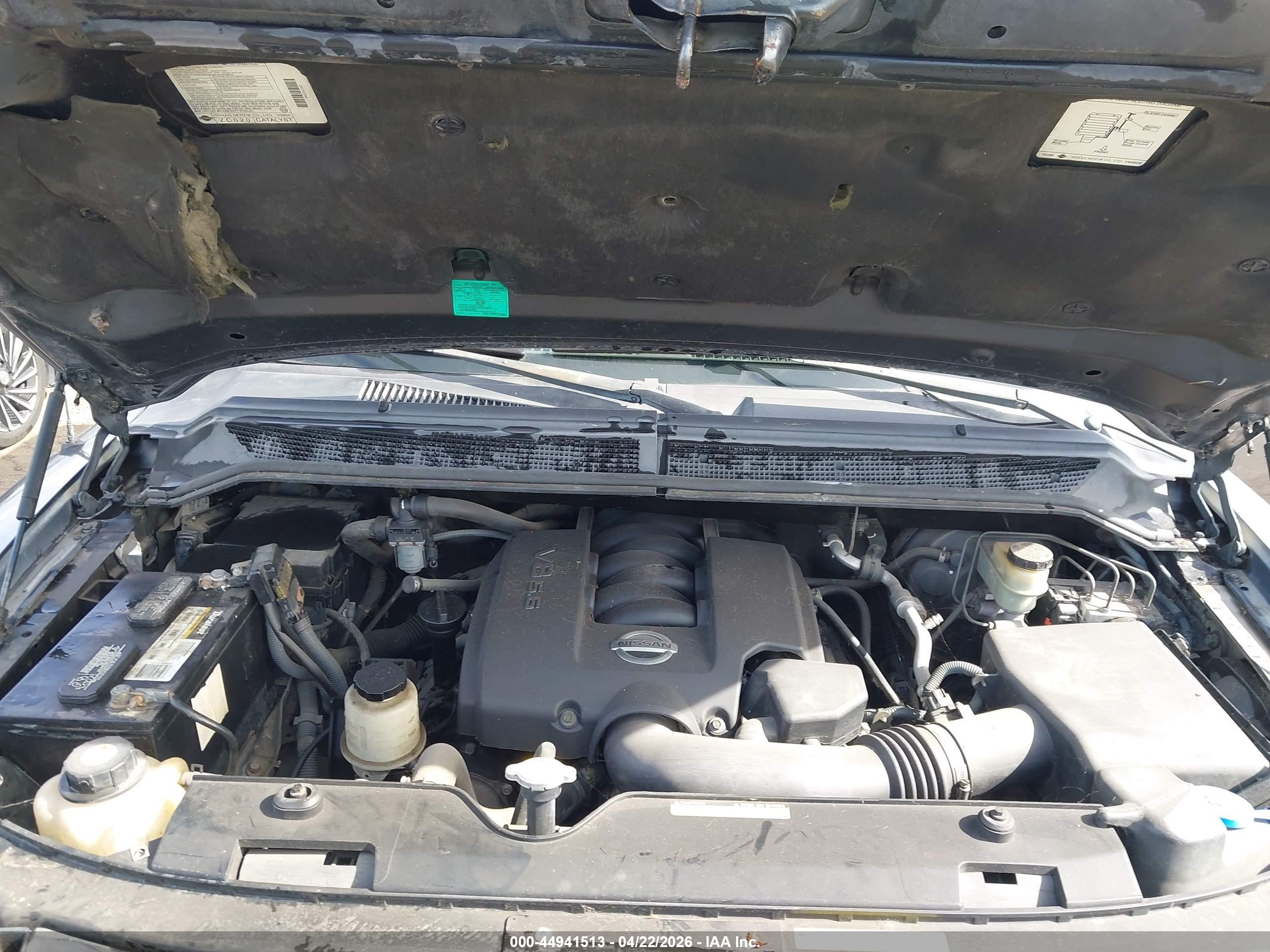 NISSAN TITAN image 10