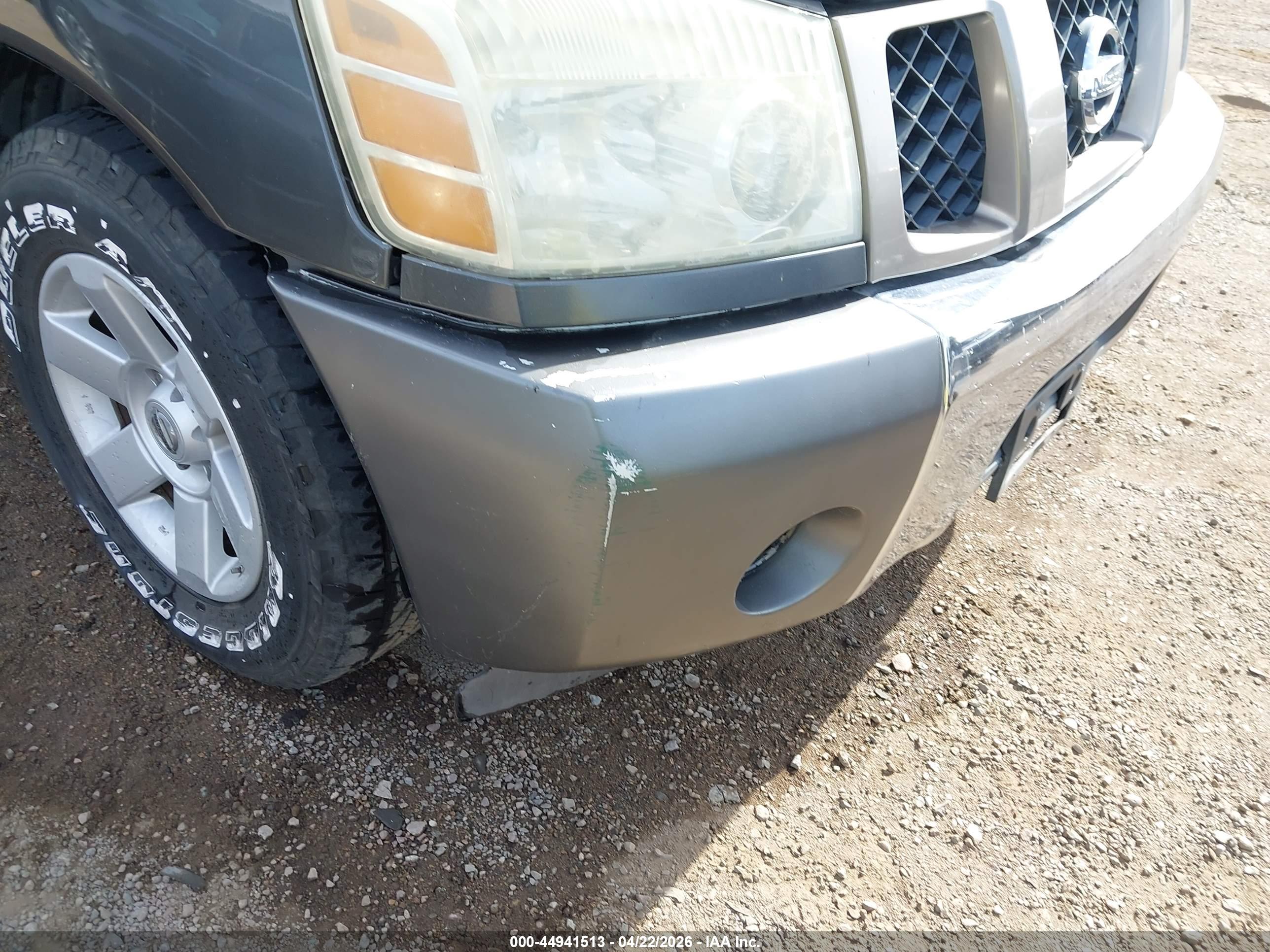 NISSAN TITAN image 6
