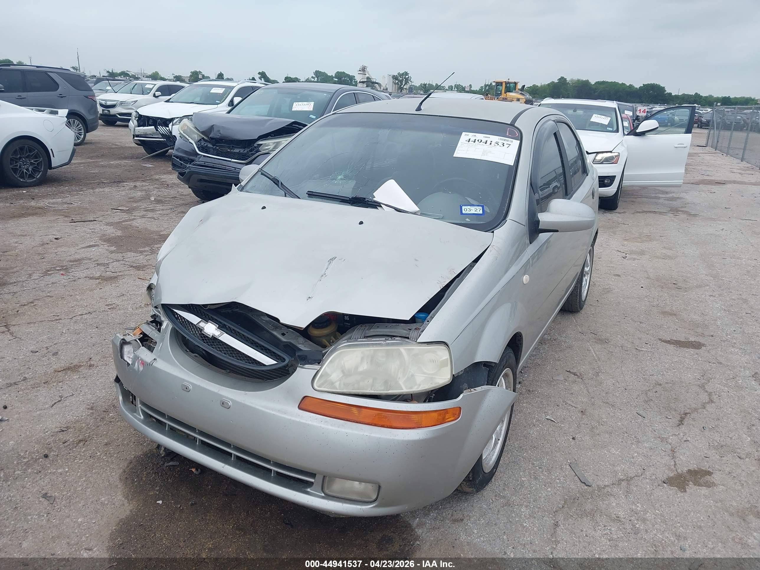 CHEVROLET AVEO image 2