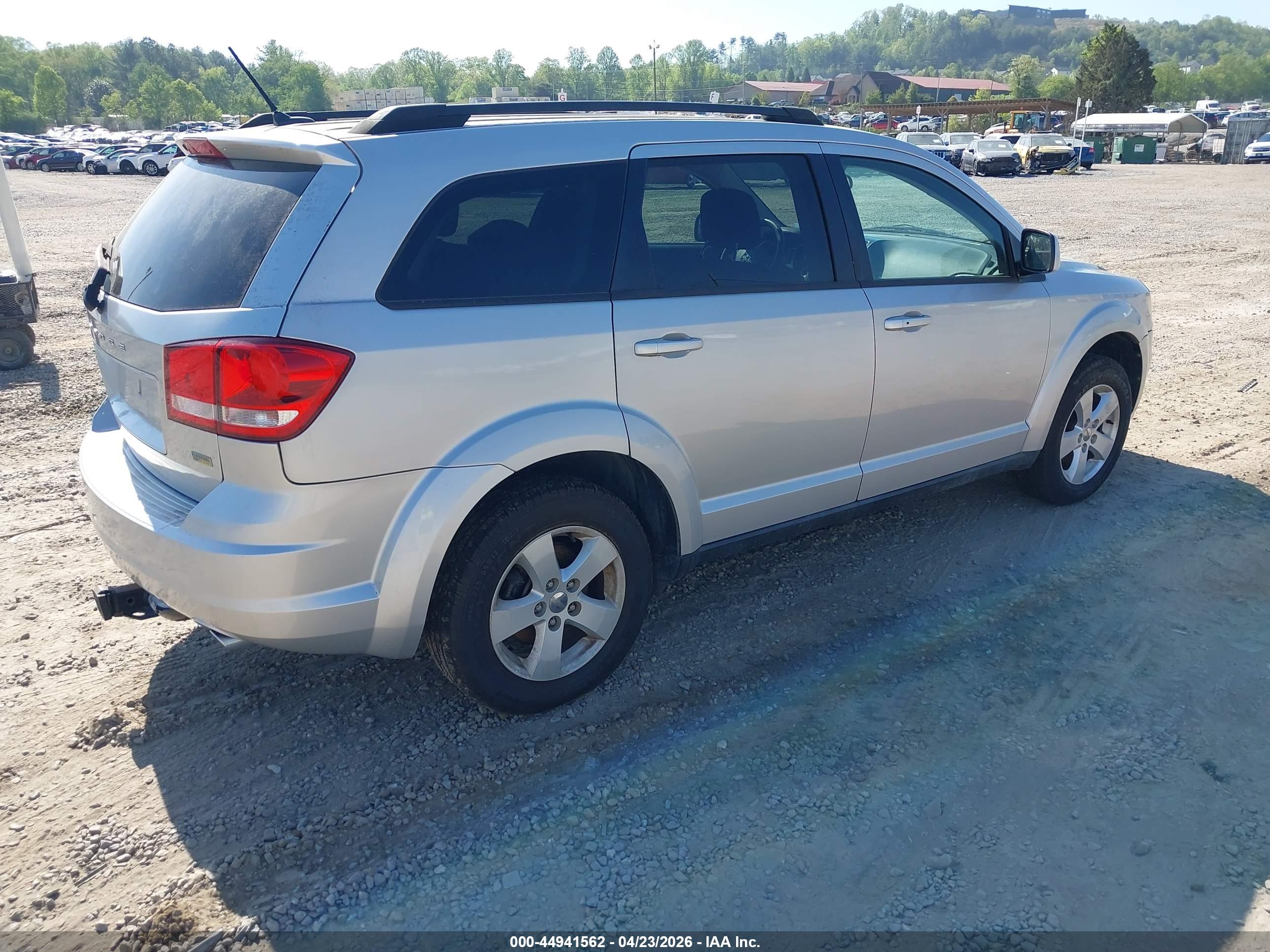 DODGE JOURNEY image 4