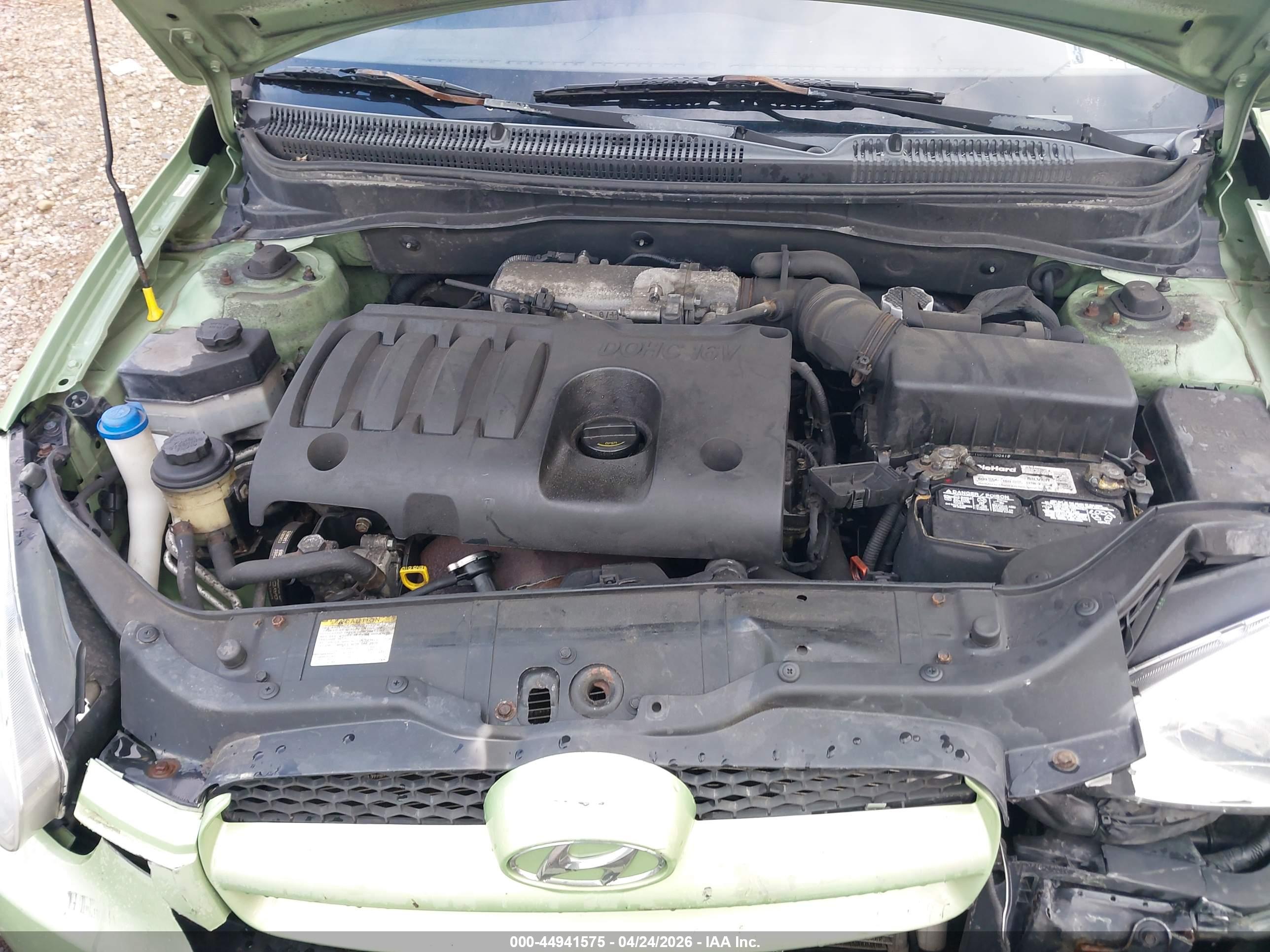 HYUNDAI ACCENT image 10