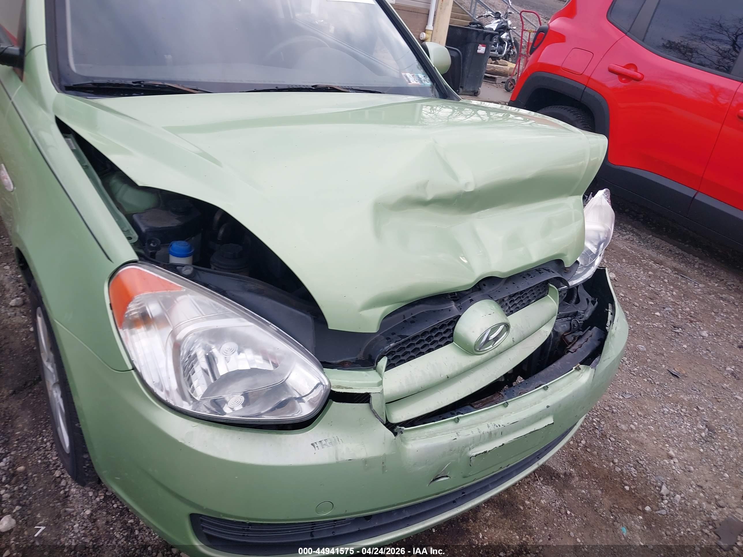HYUNDAI ACCENT image 6