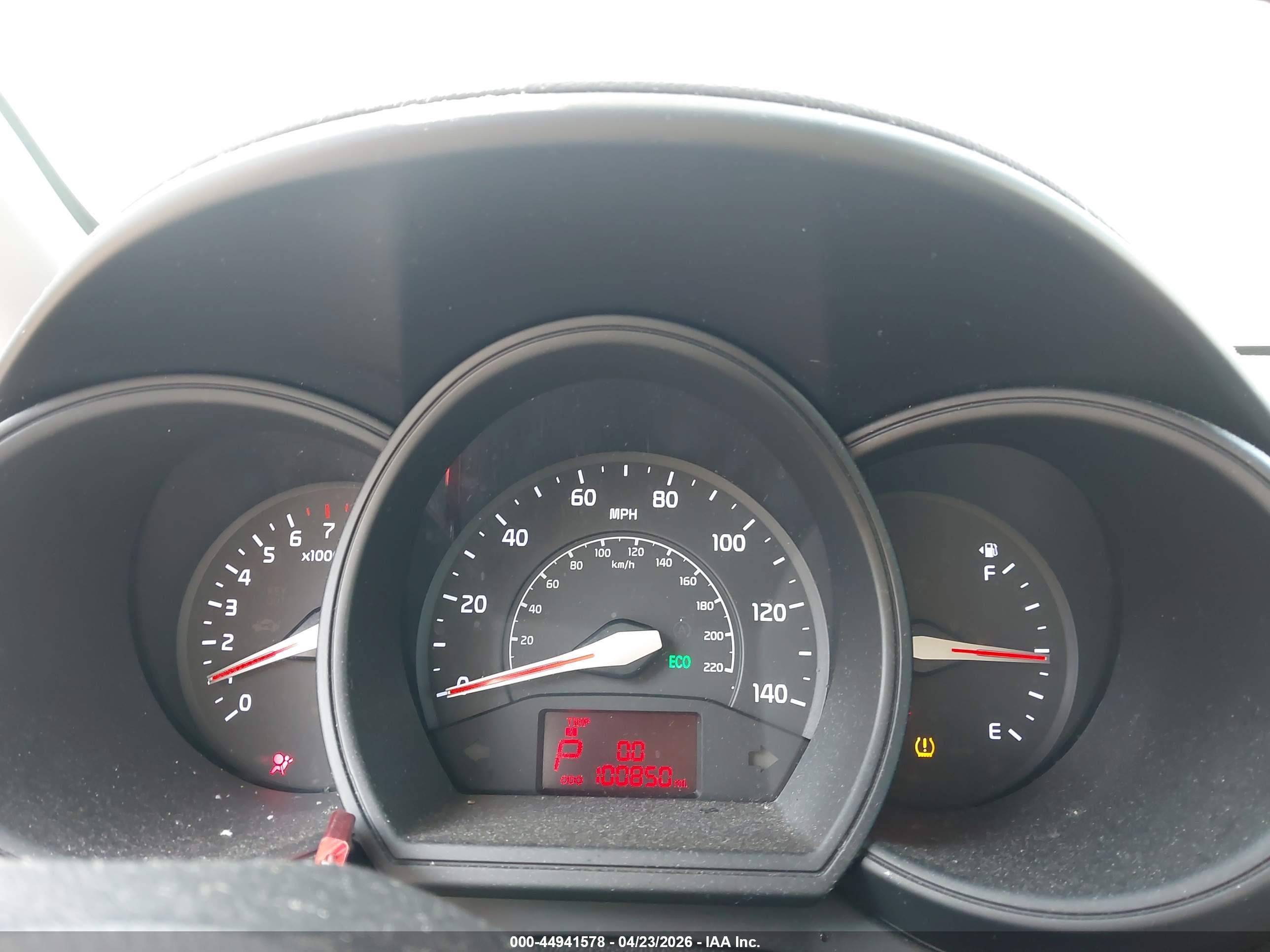 KIA RIO image 7