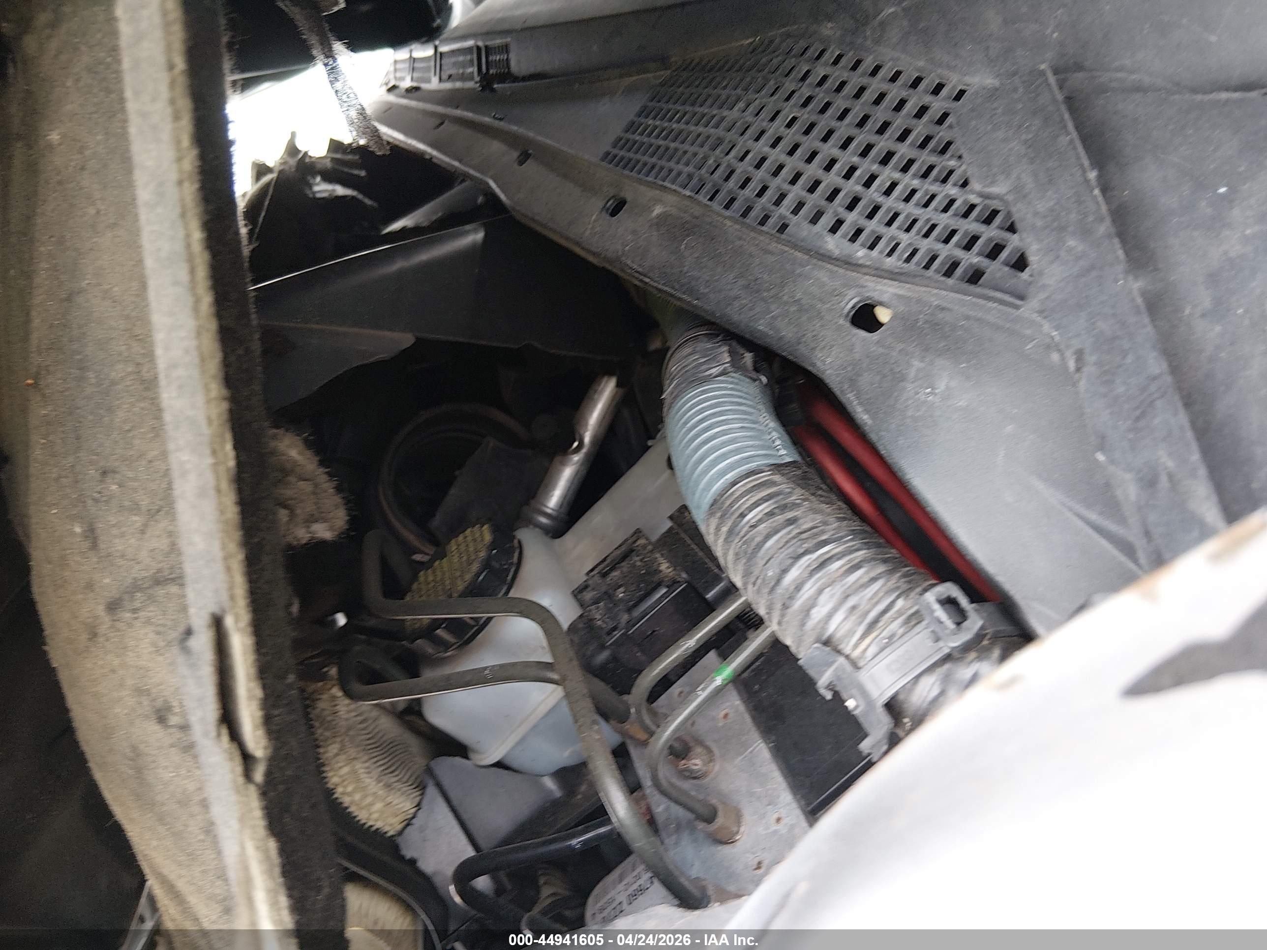 NISSAN FRONTIER image 10