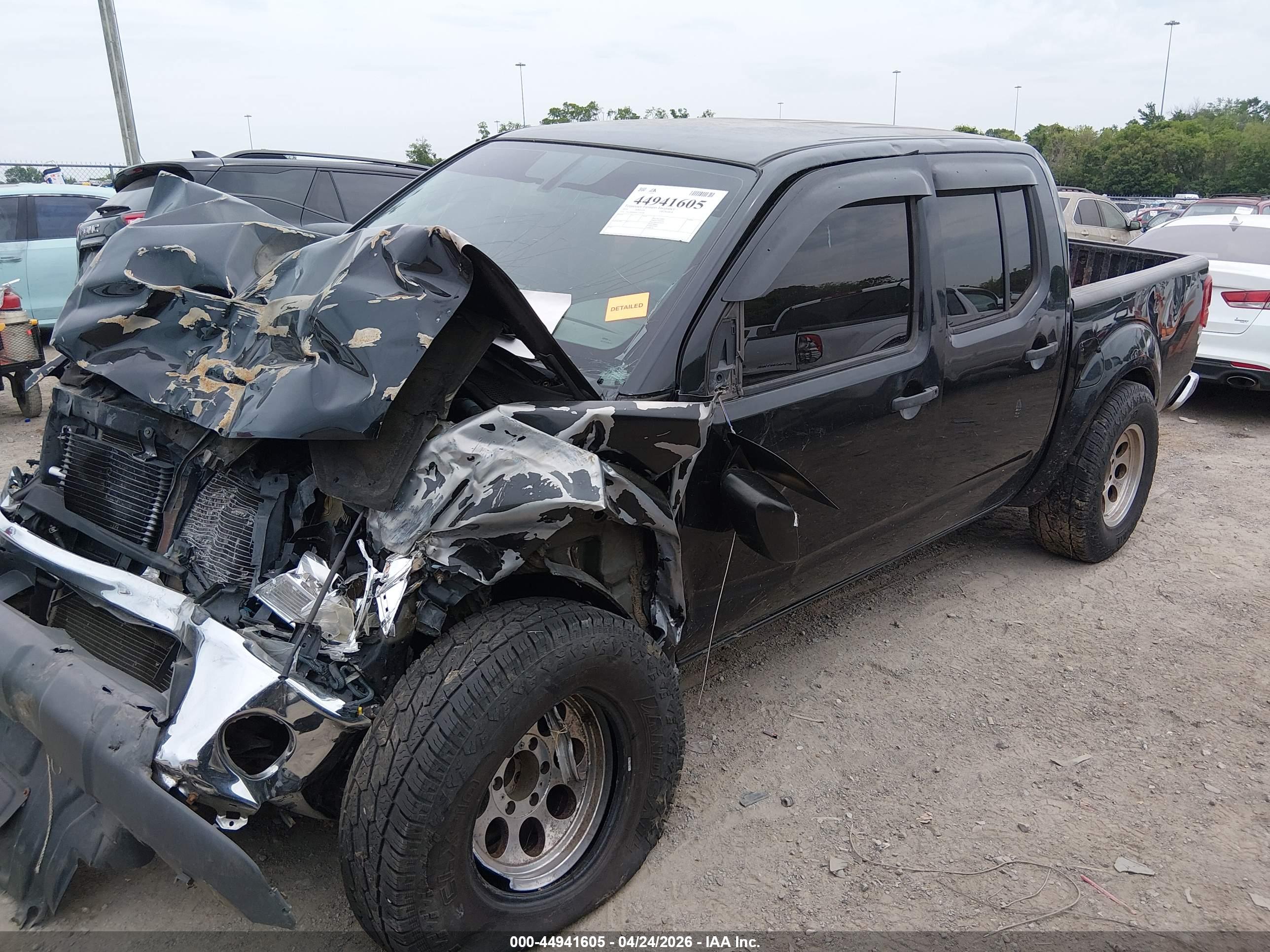NISSAN FRONTIER image 2