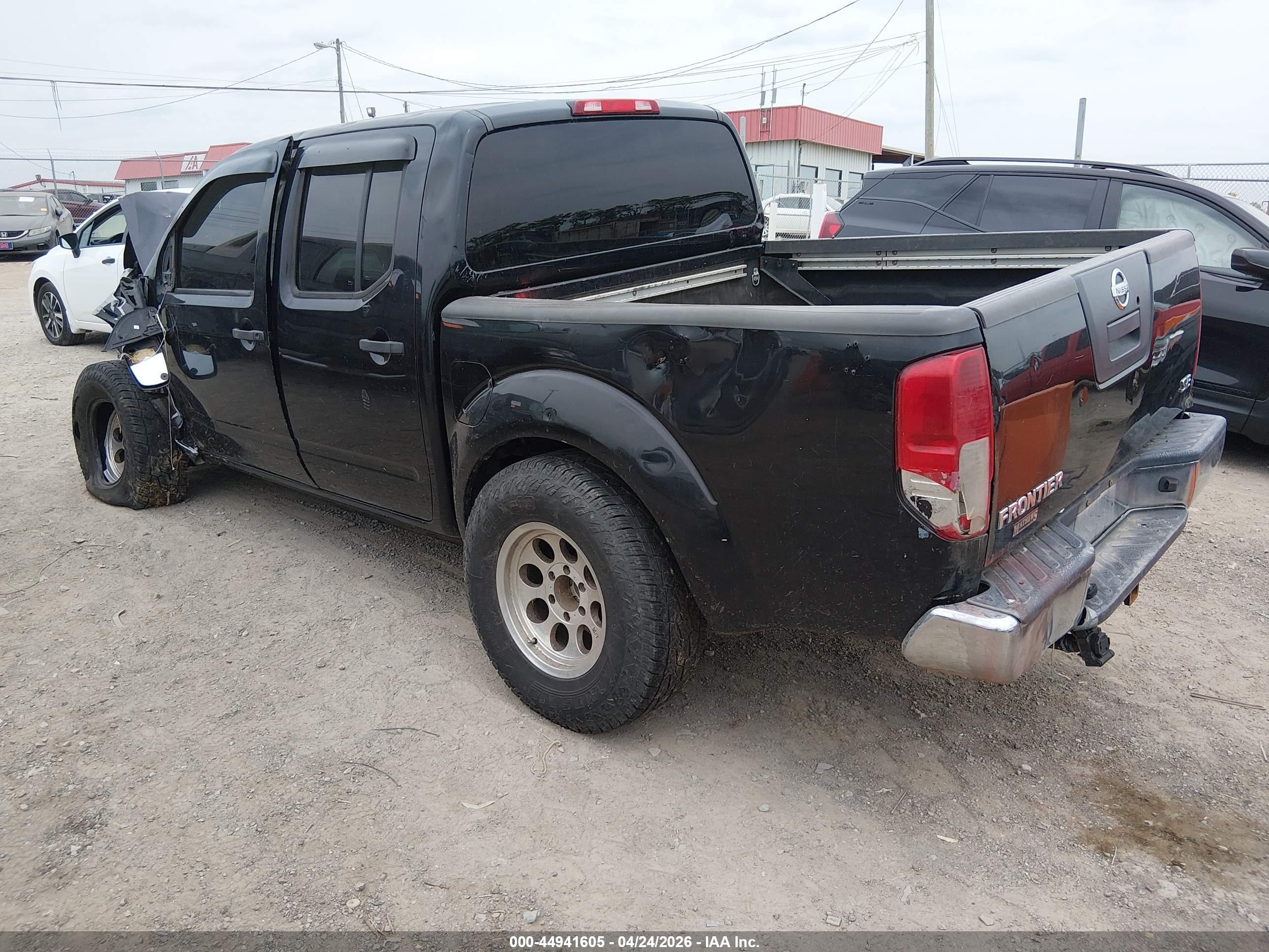 NISSAN FRONTIER image 3
