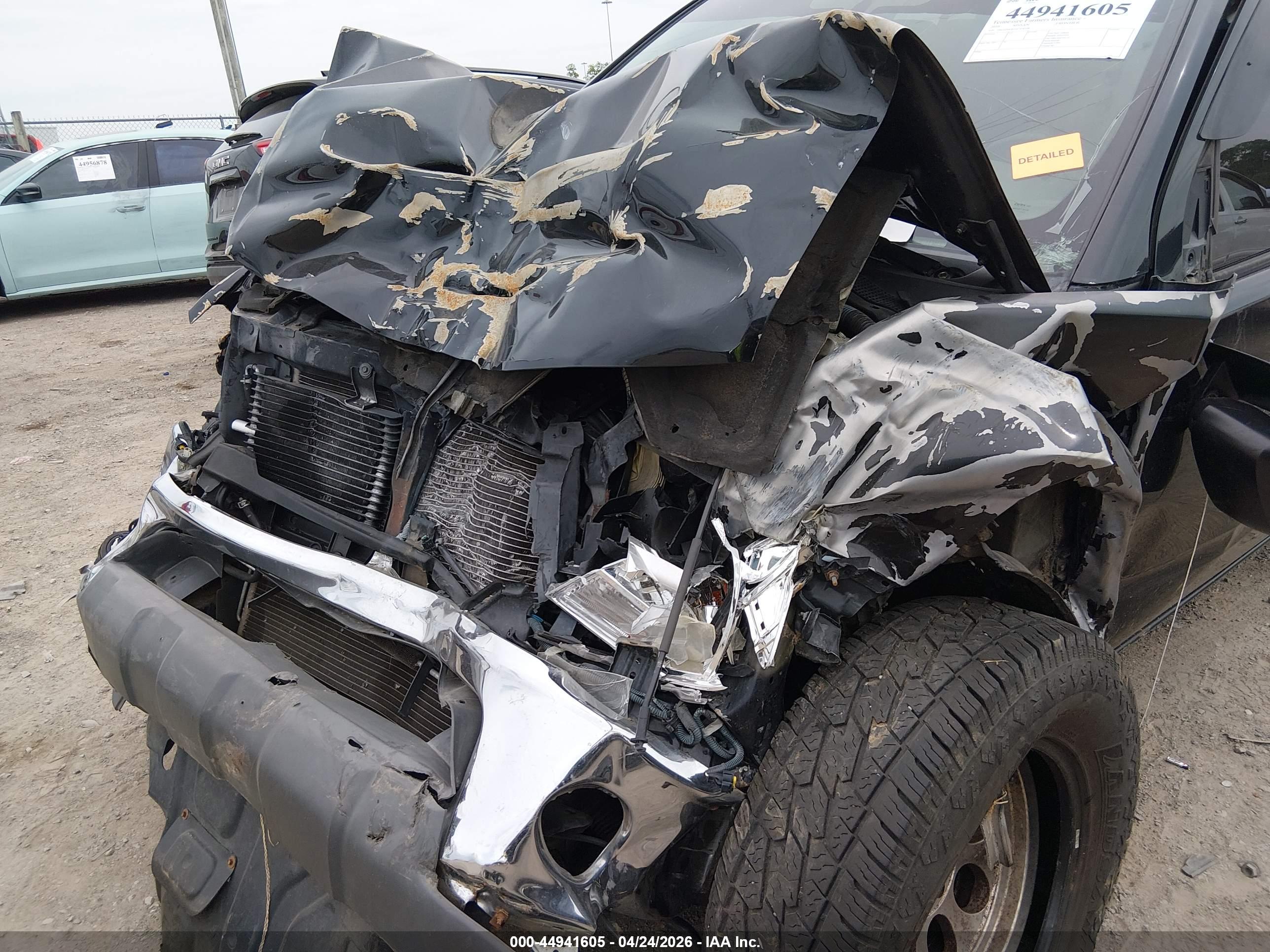 NISSAN FRONTIER image 6