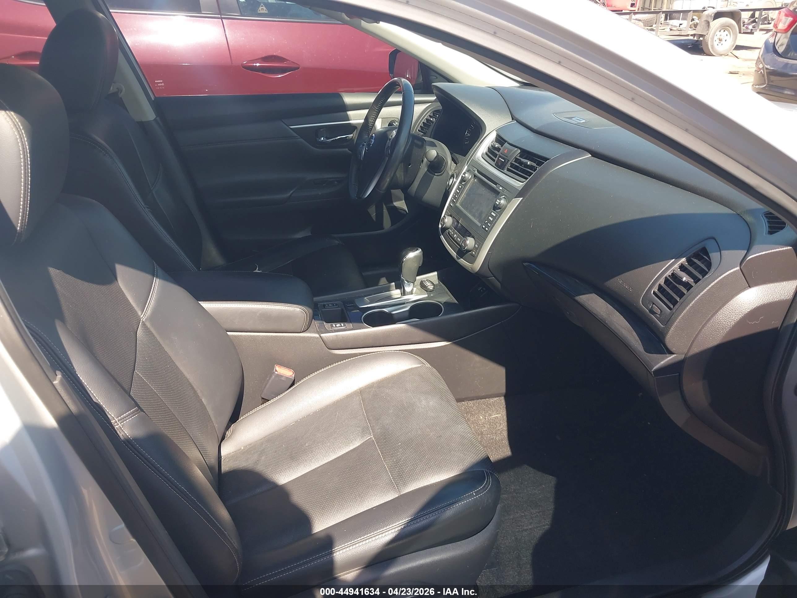 NISSAN ALTIMA image 5