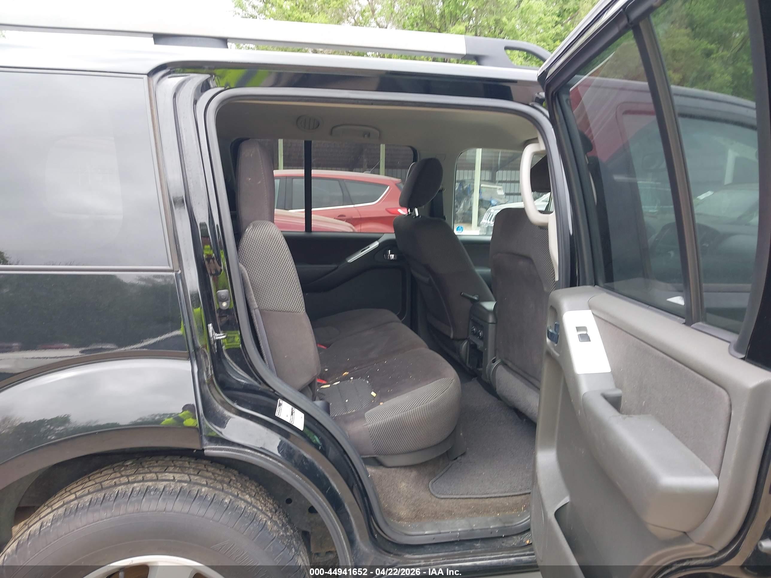 NISSAN PATHFINDER image 8