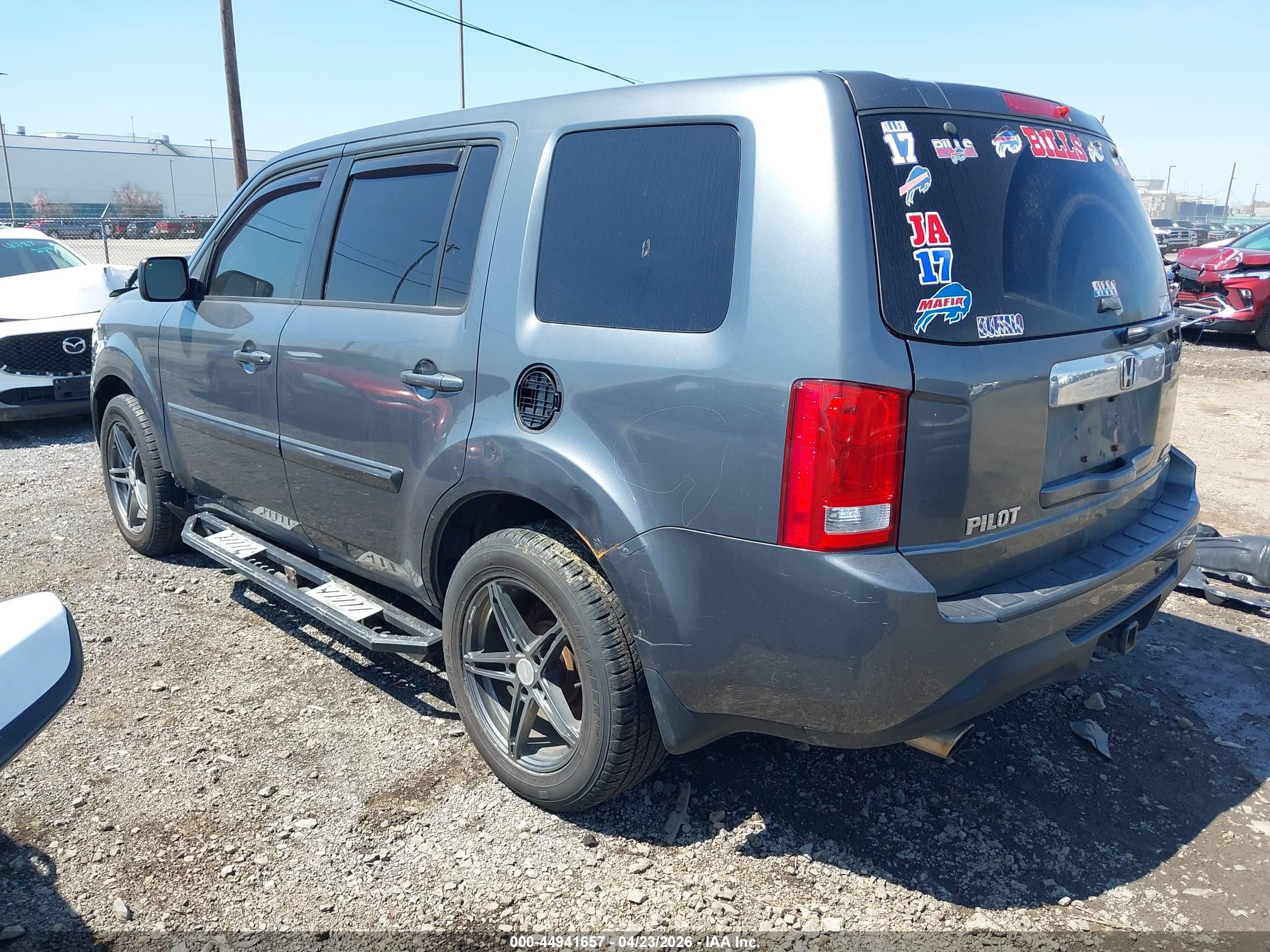 HONDA PILOT image 3