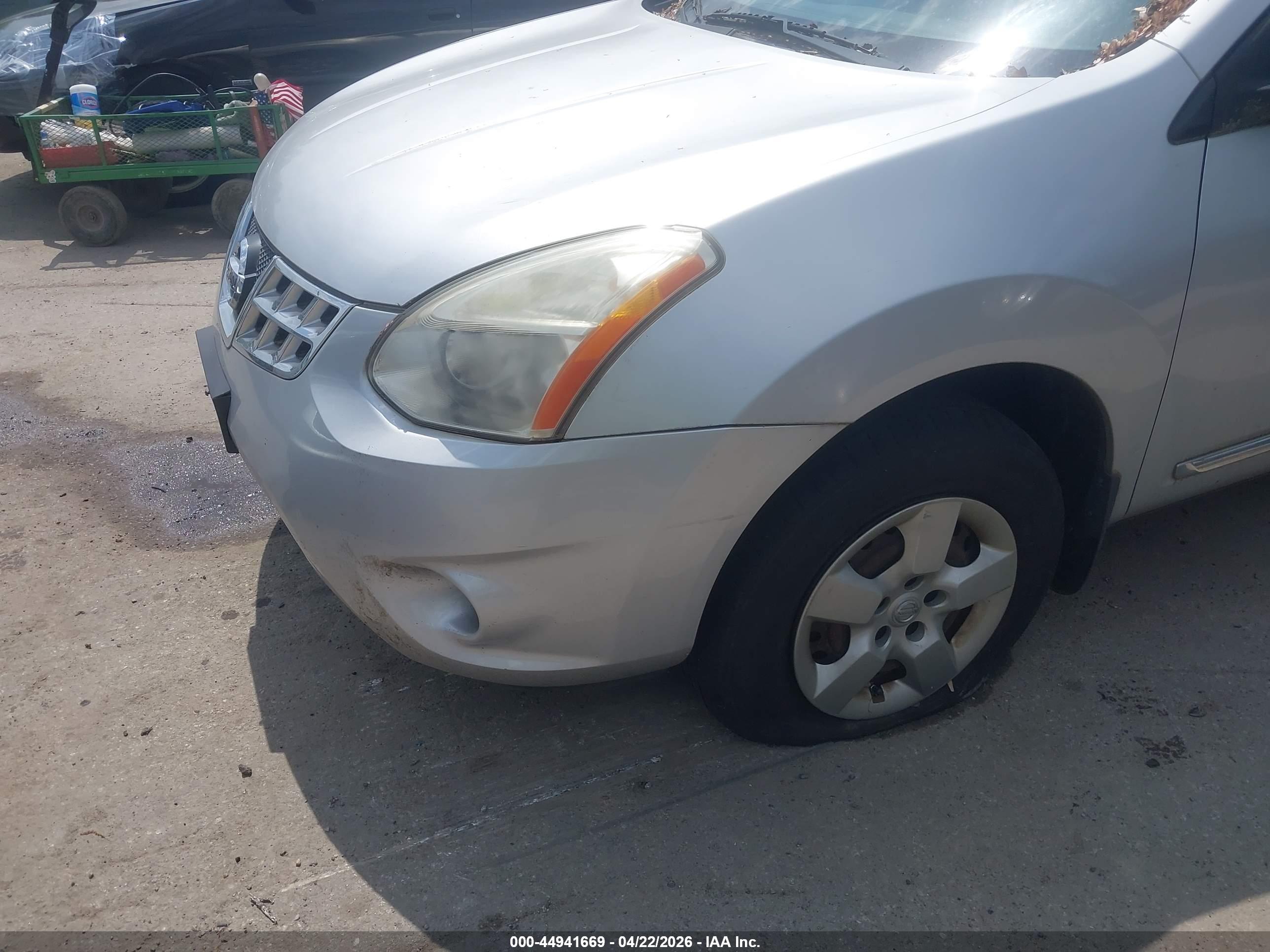 NISSAN ROGUE image 6