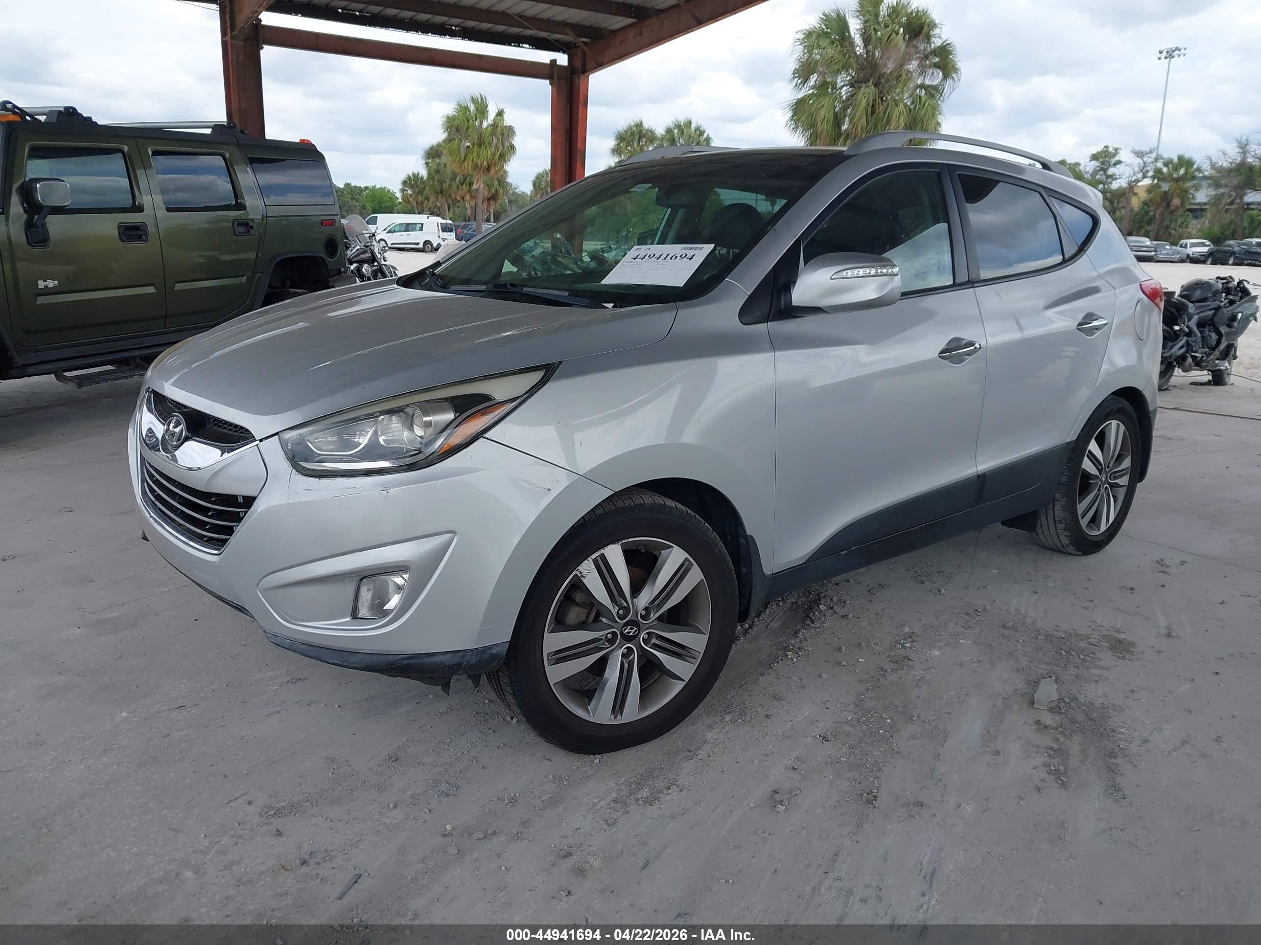 HYUNDAI TUCSON image 2