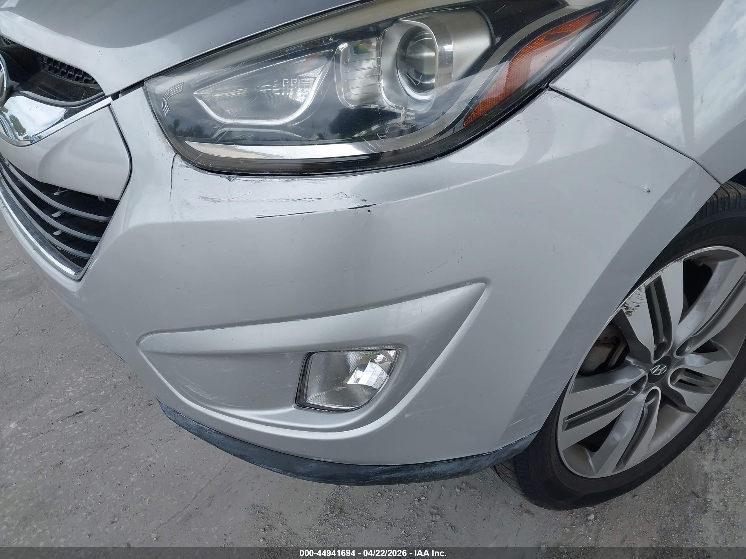 HYUNDAI TUCSON image 6