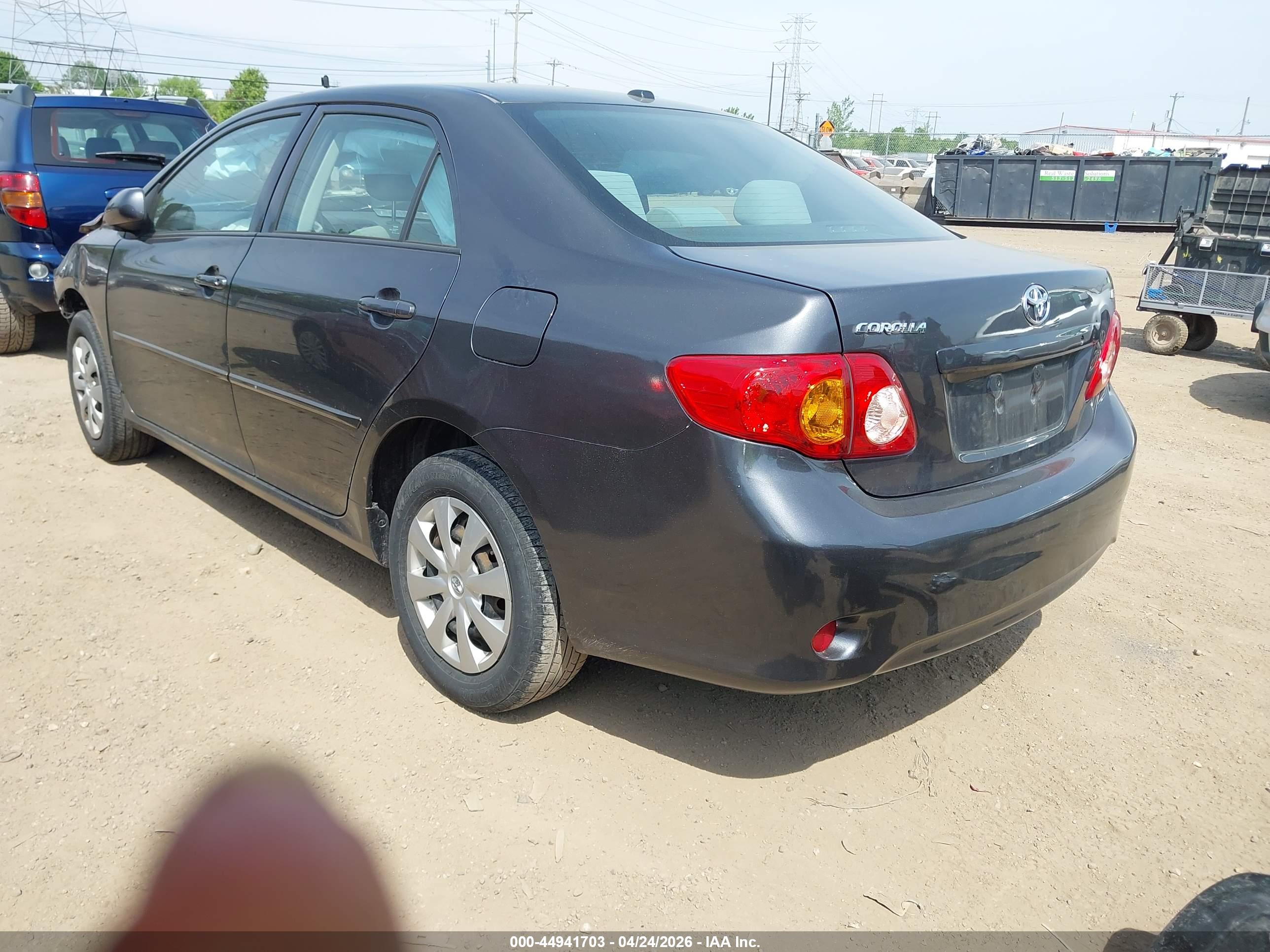 TOYOTA COROLLA image 3