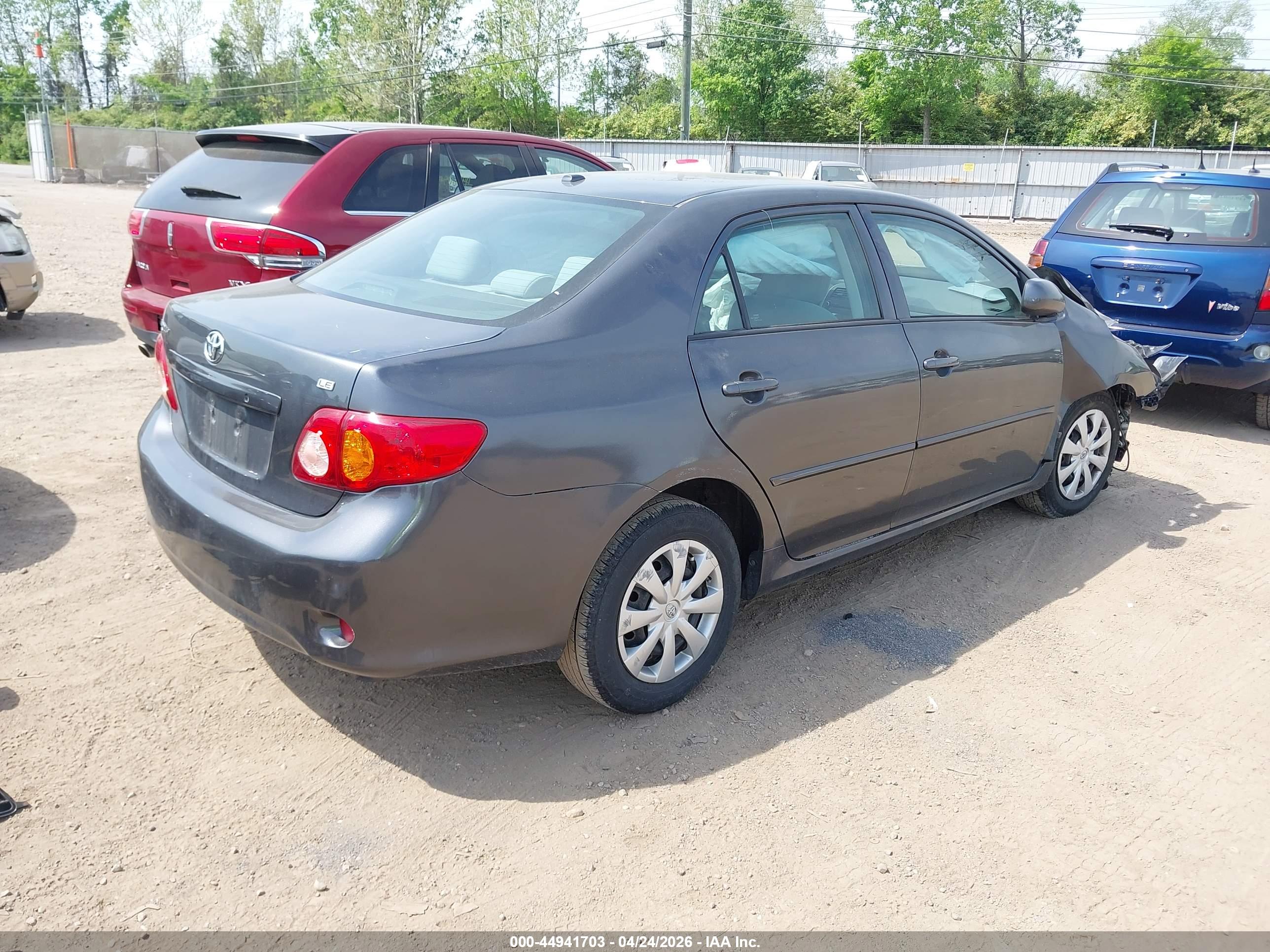 TOYOTA COROLLA image 4