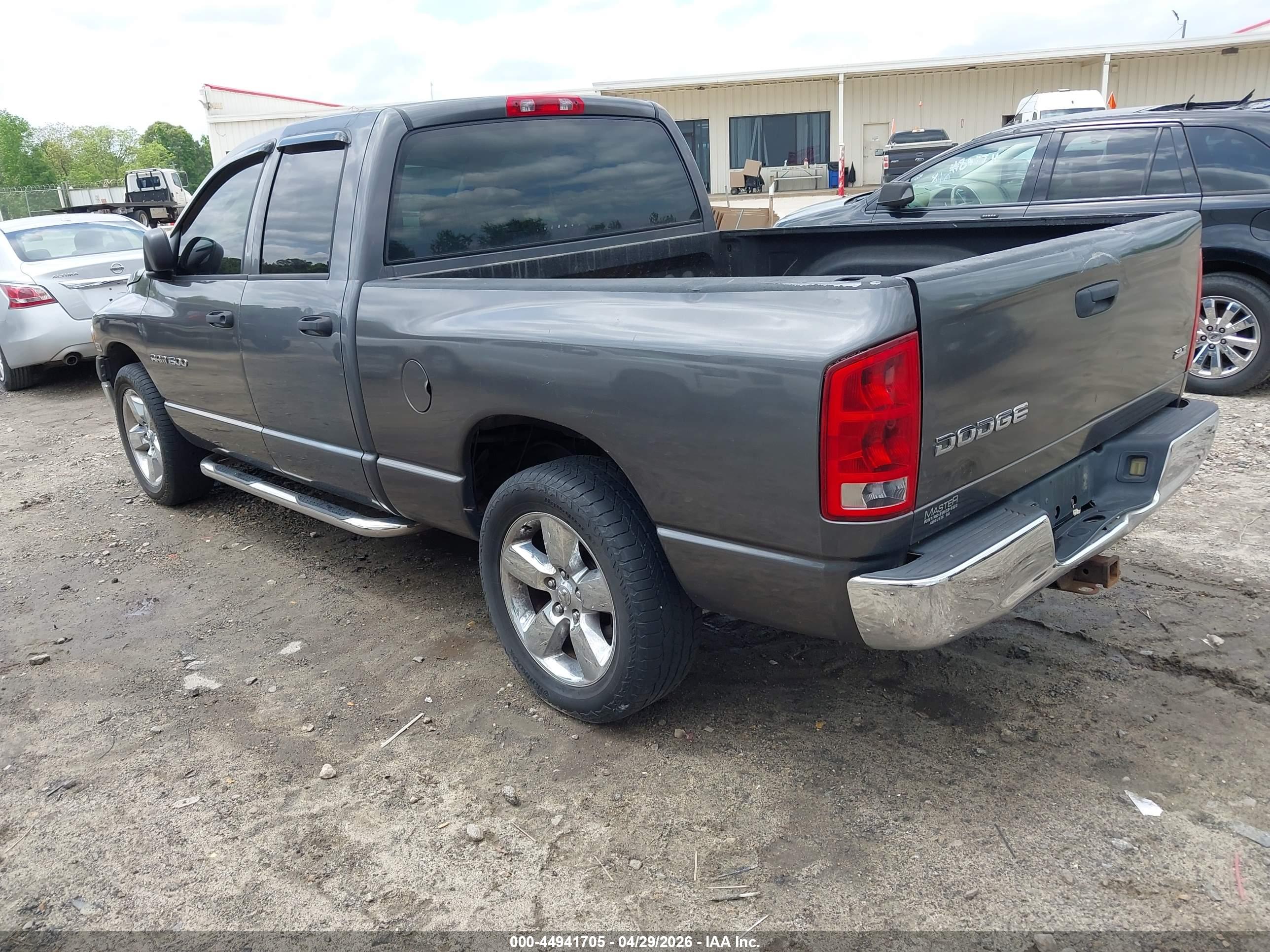 DODGE RAM image 3