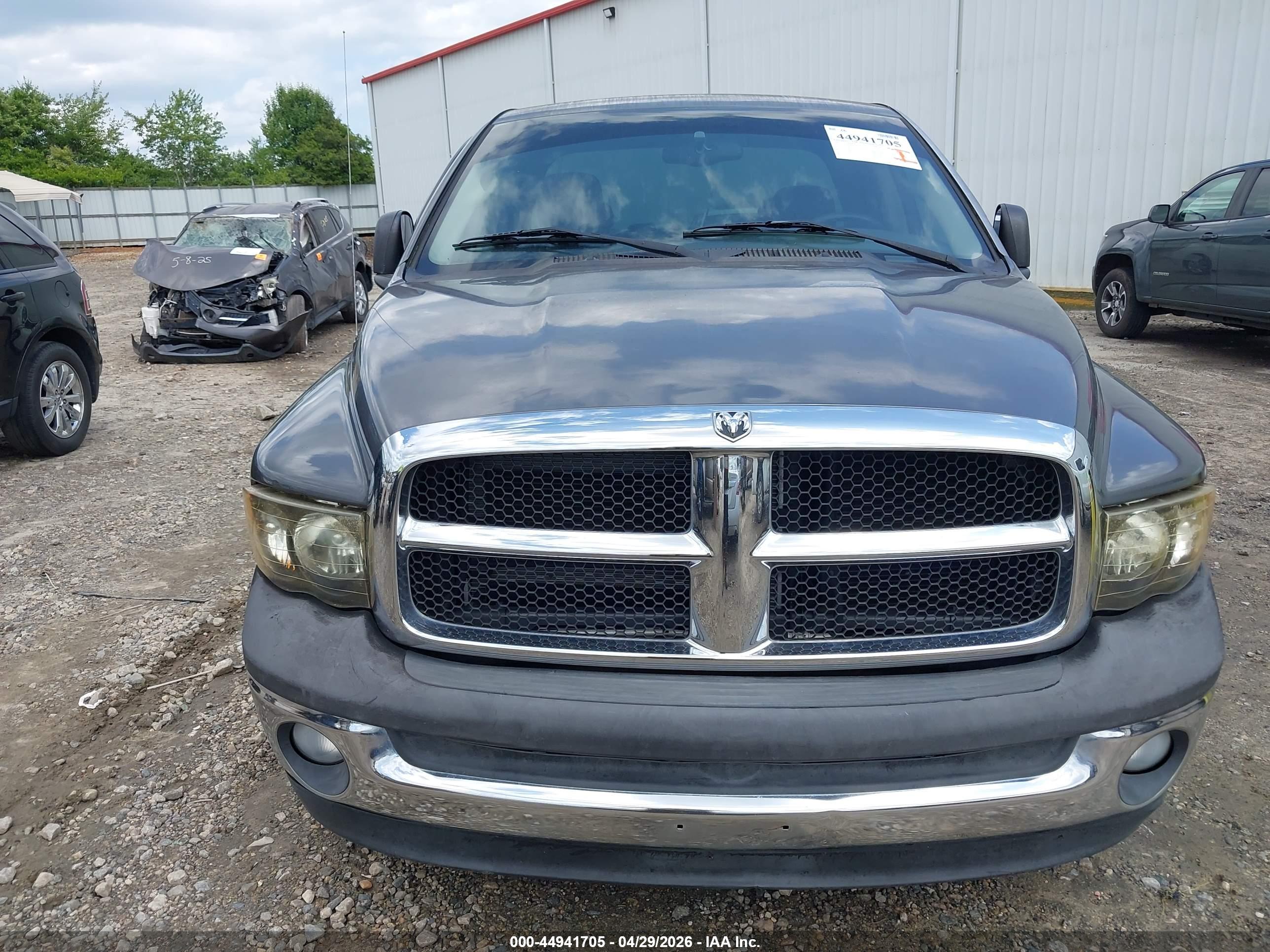 DODGE RAM image 6