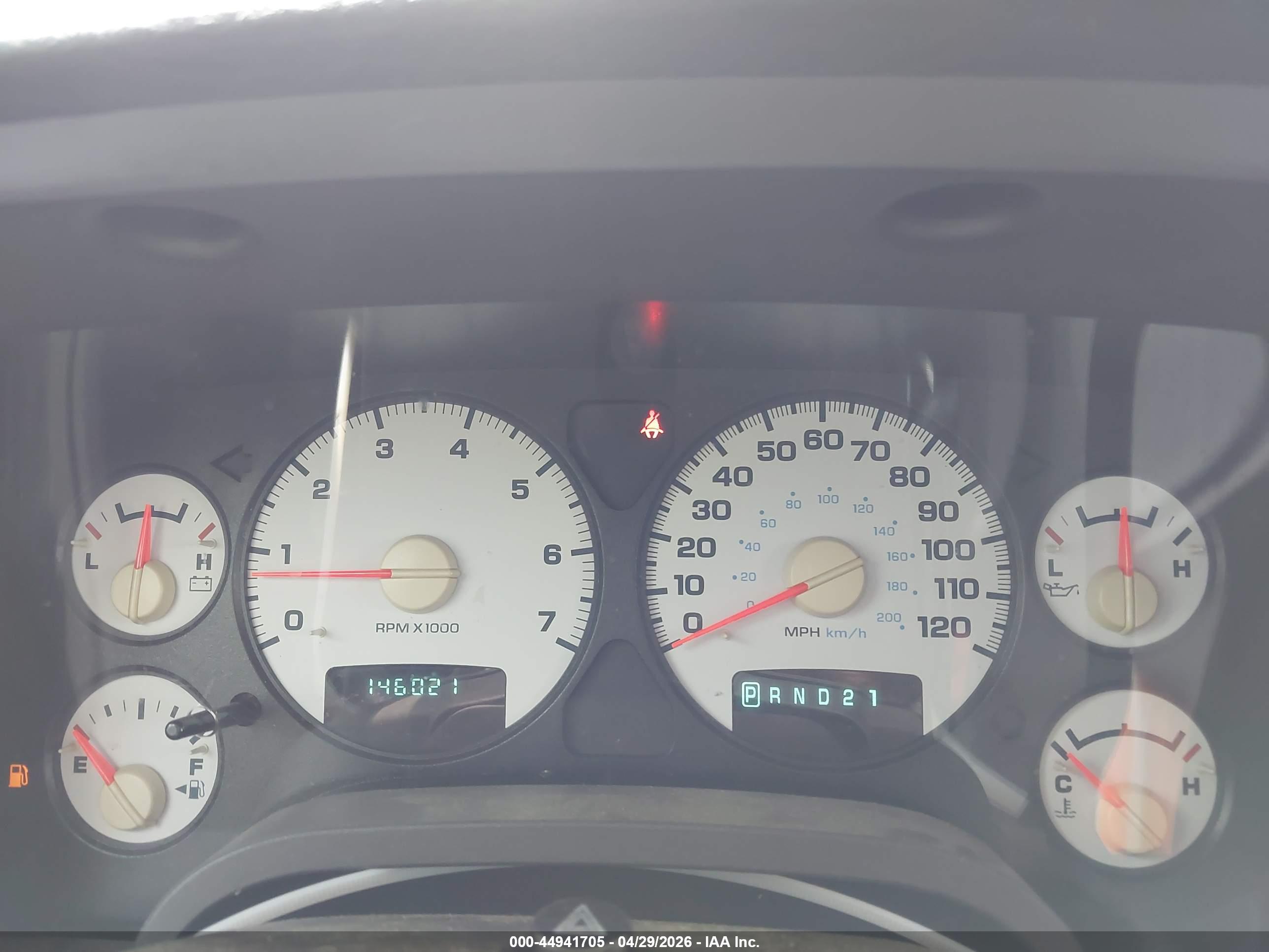 DODGE RAM image 7