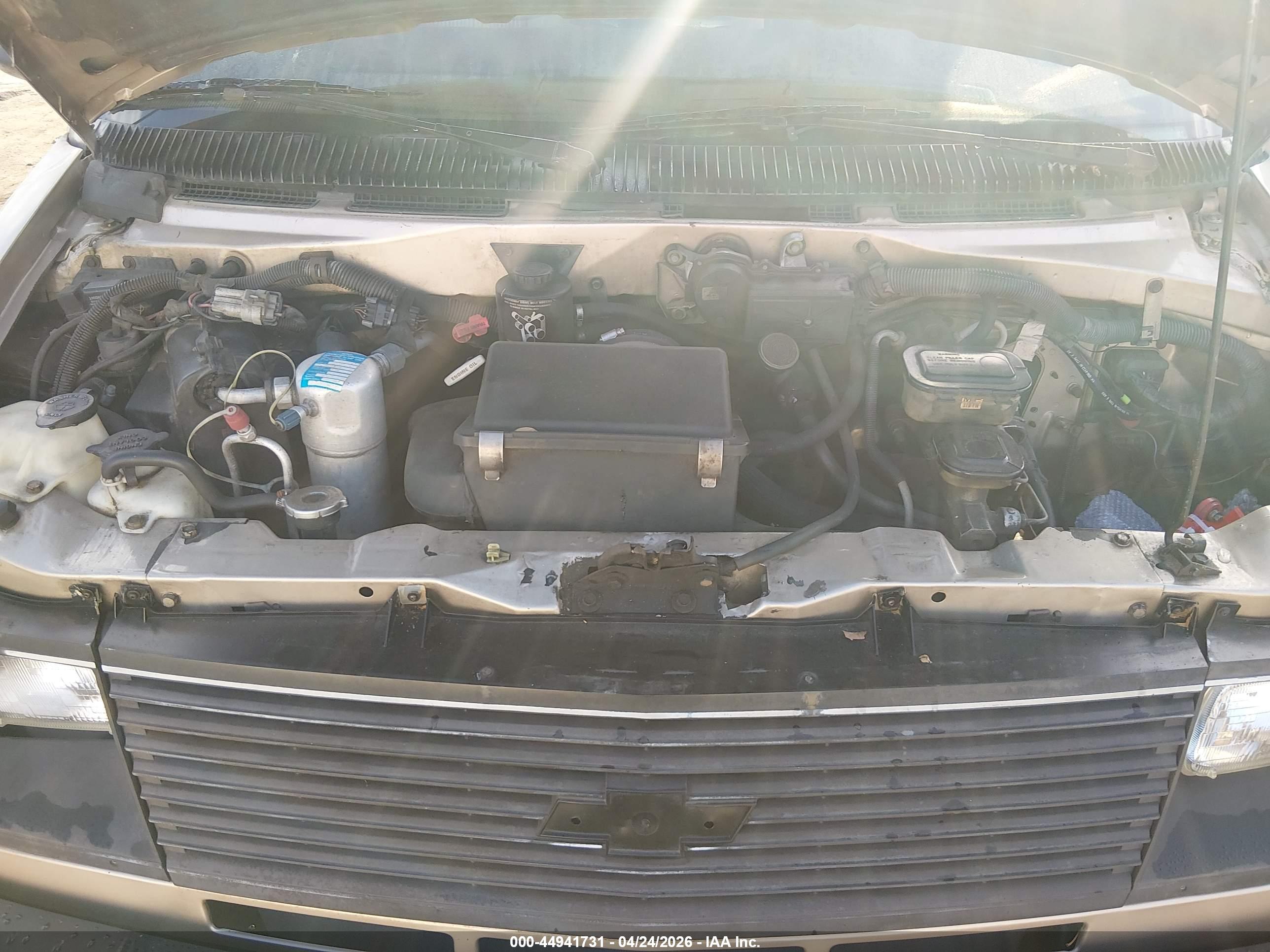 CHEVROLET ASTRO image 10