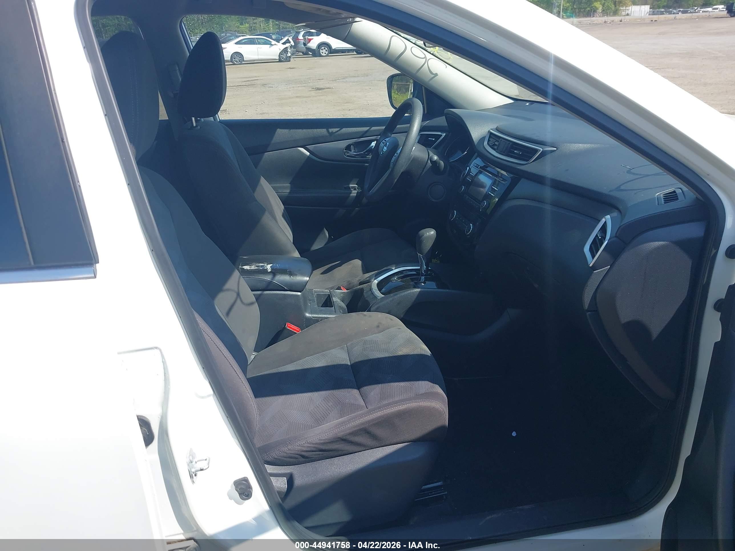 NISSAN ROGUE image 5