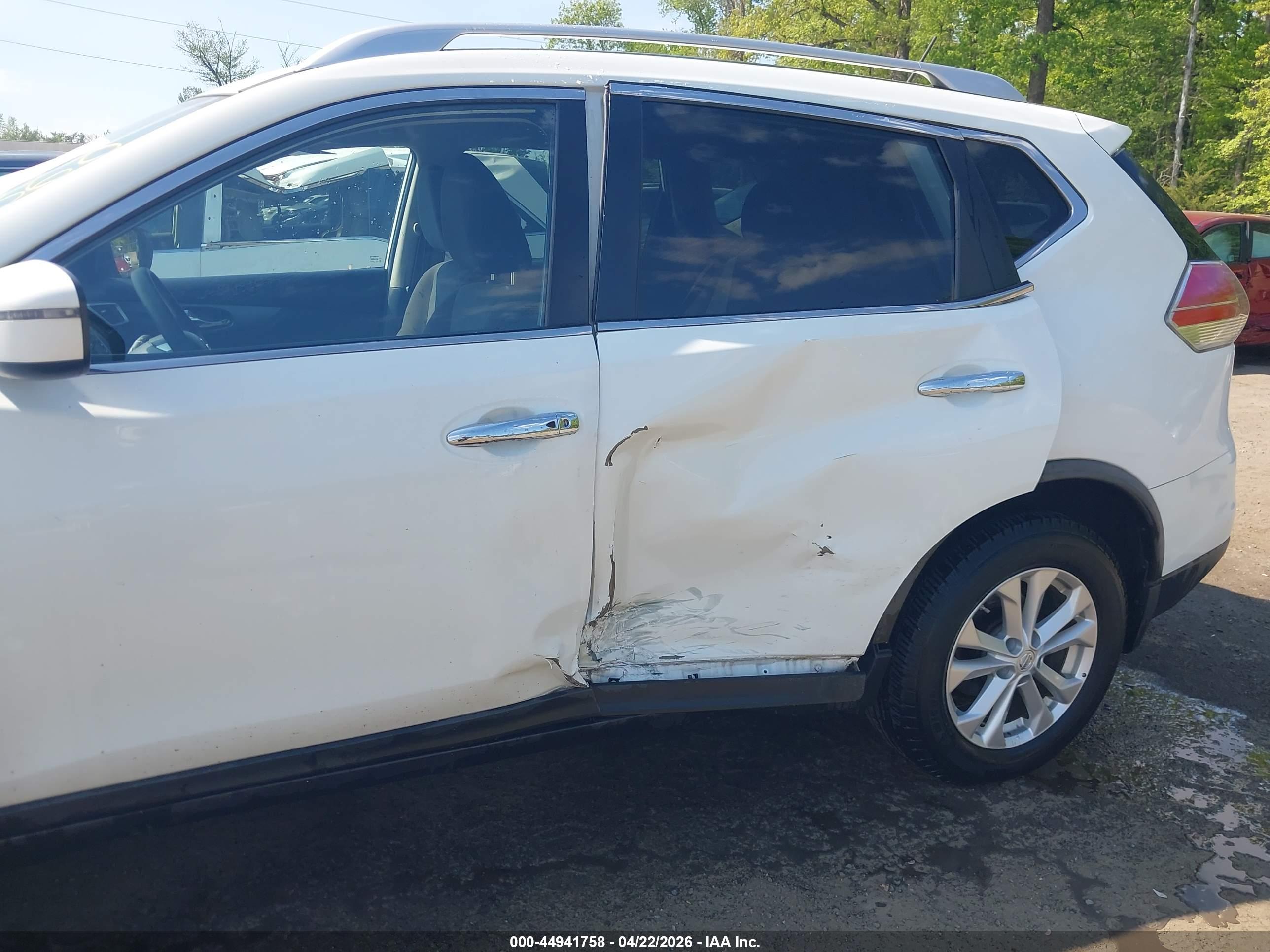NISSAN ROGUE image 6