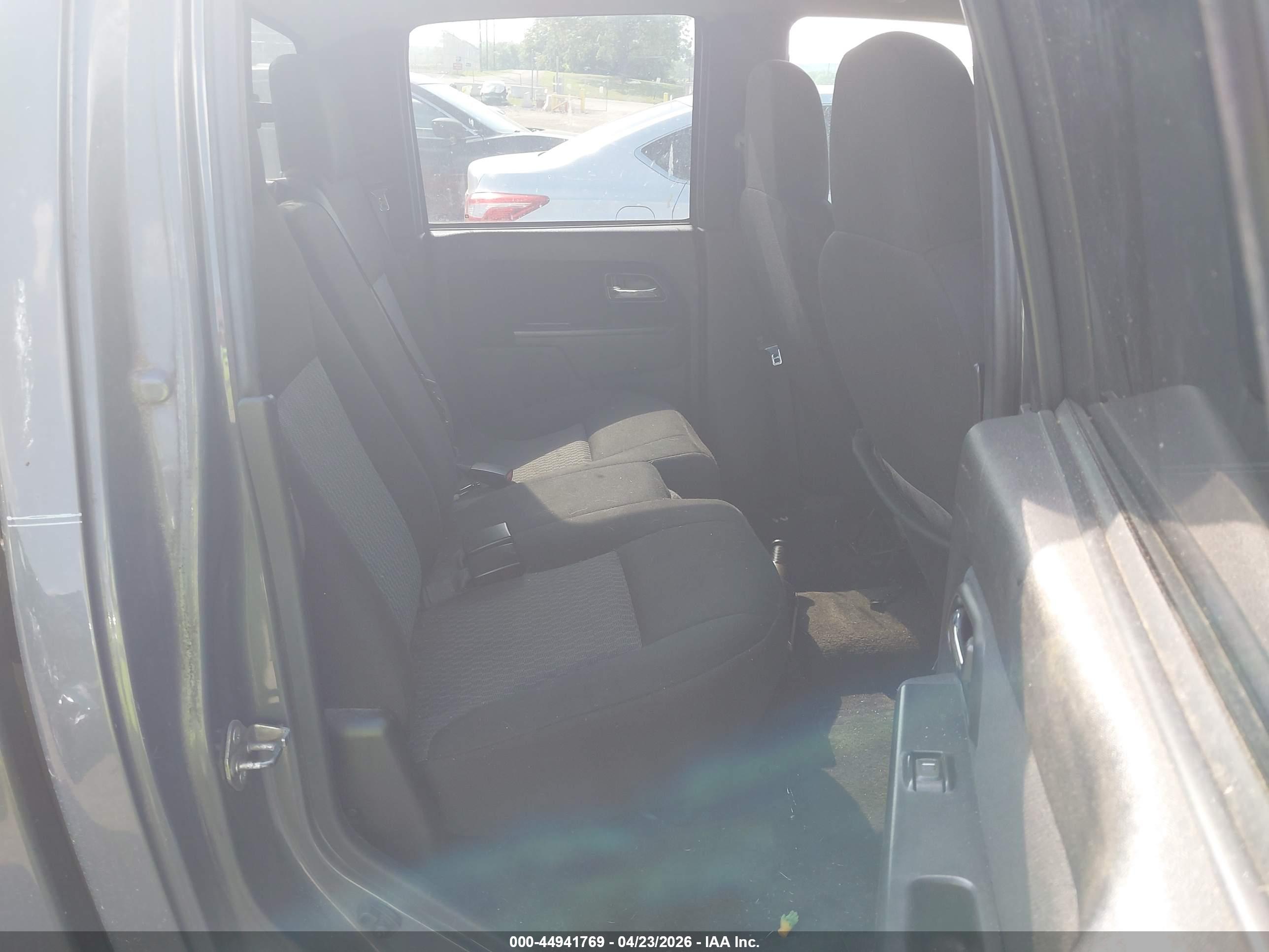CHEVROLET COLORADO image 8