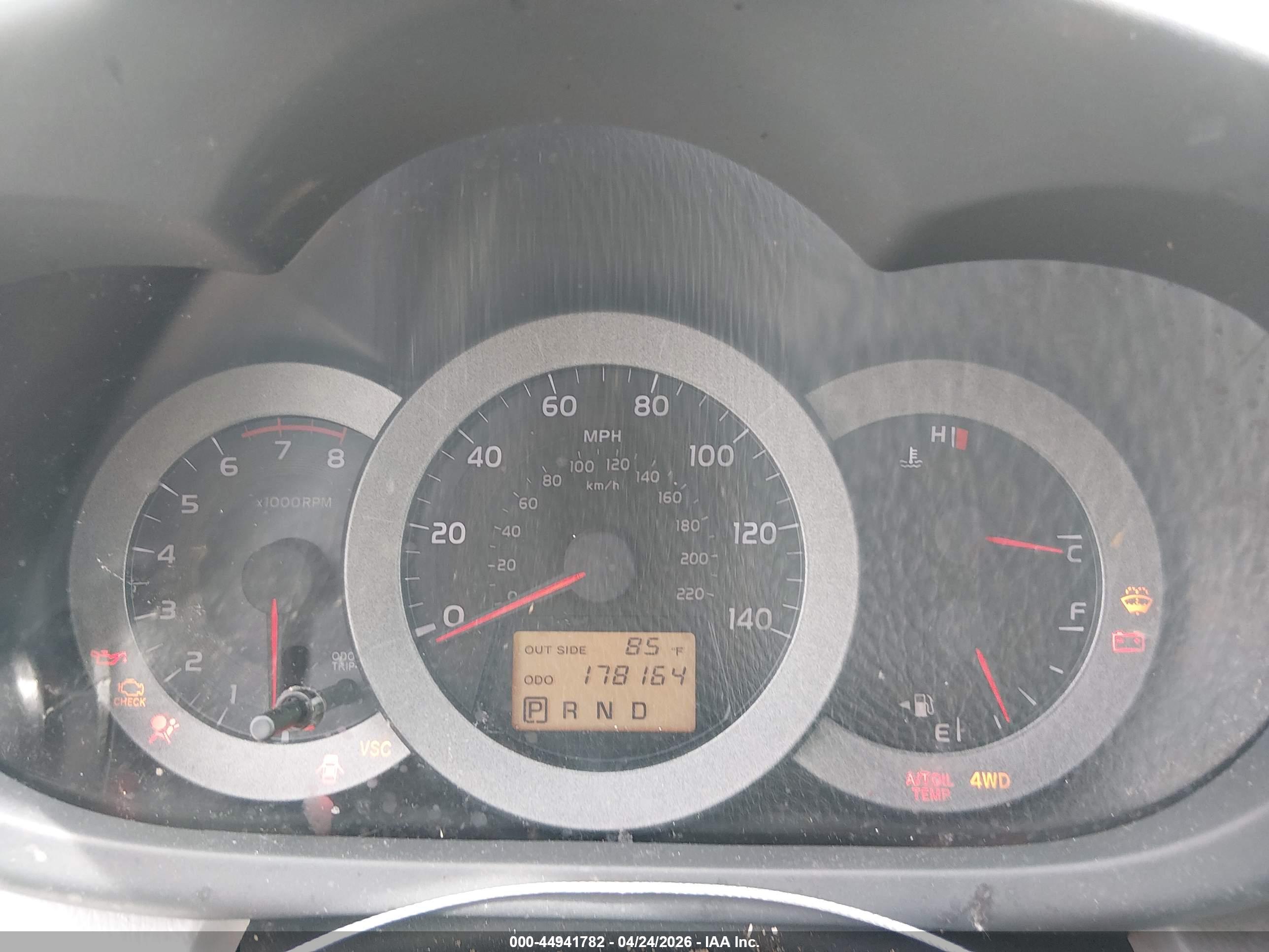 TOYOTA RAV4 image 7