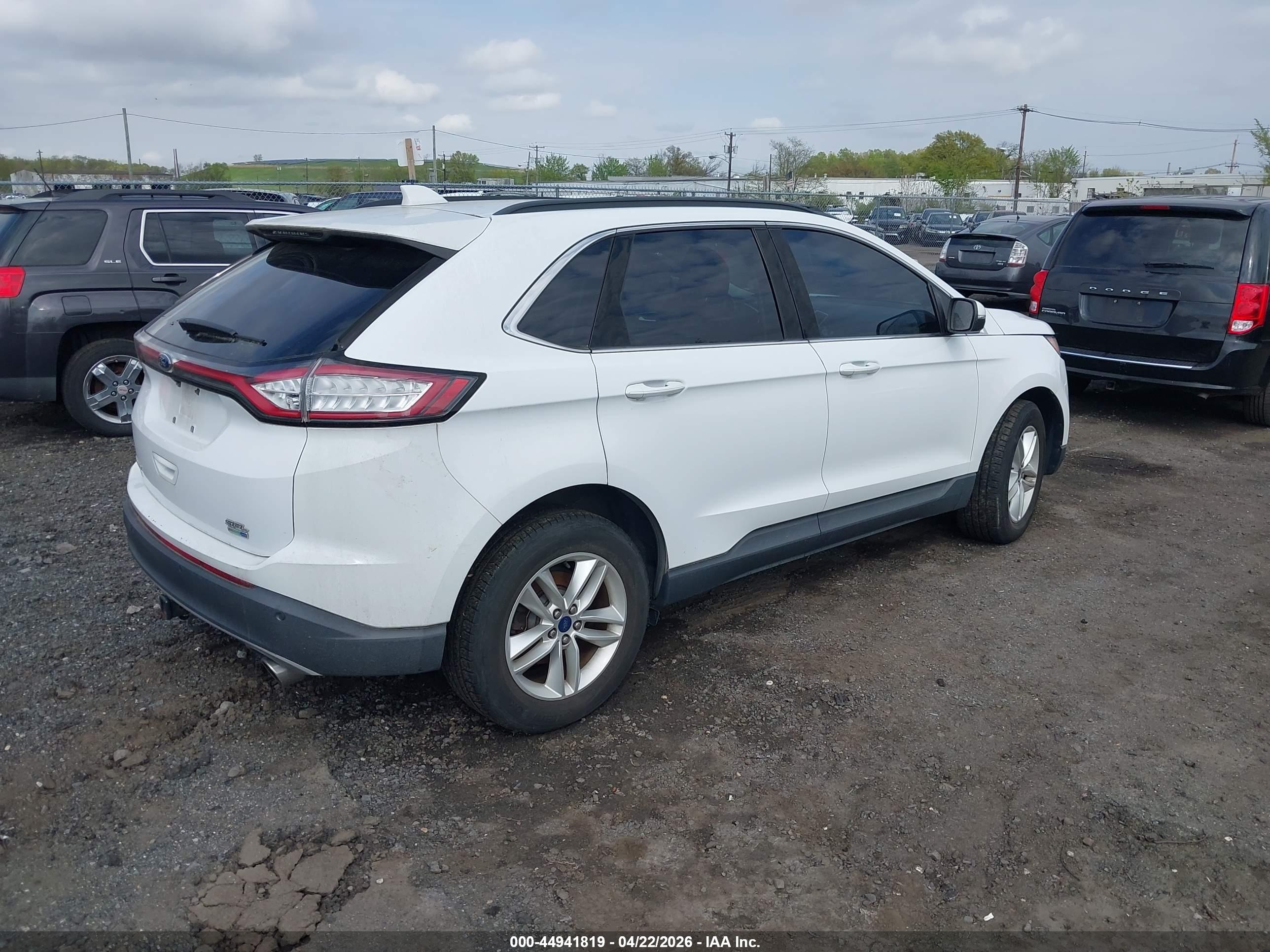 FORD EDGE image 4