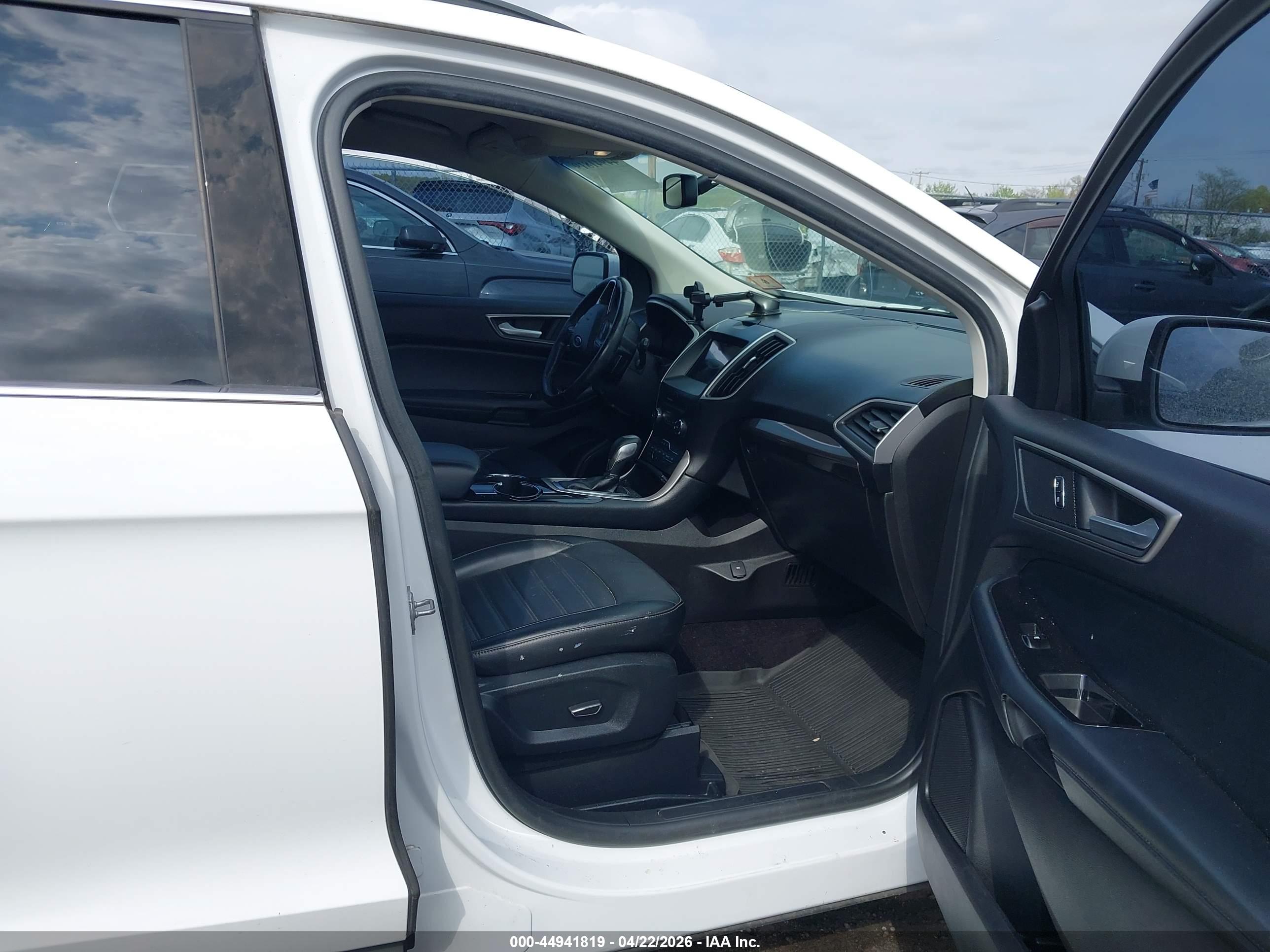 FORD EDGE image 5