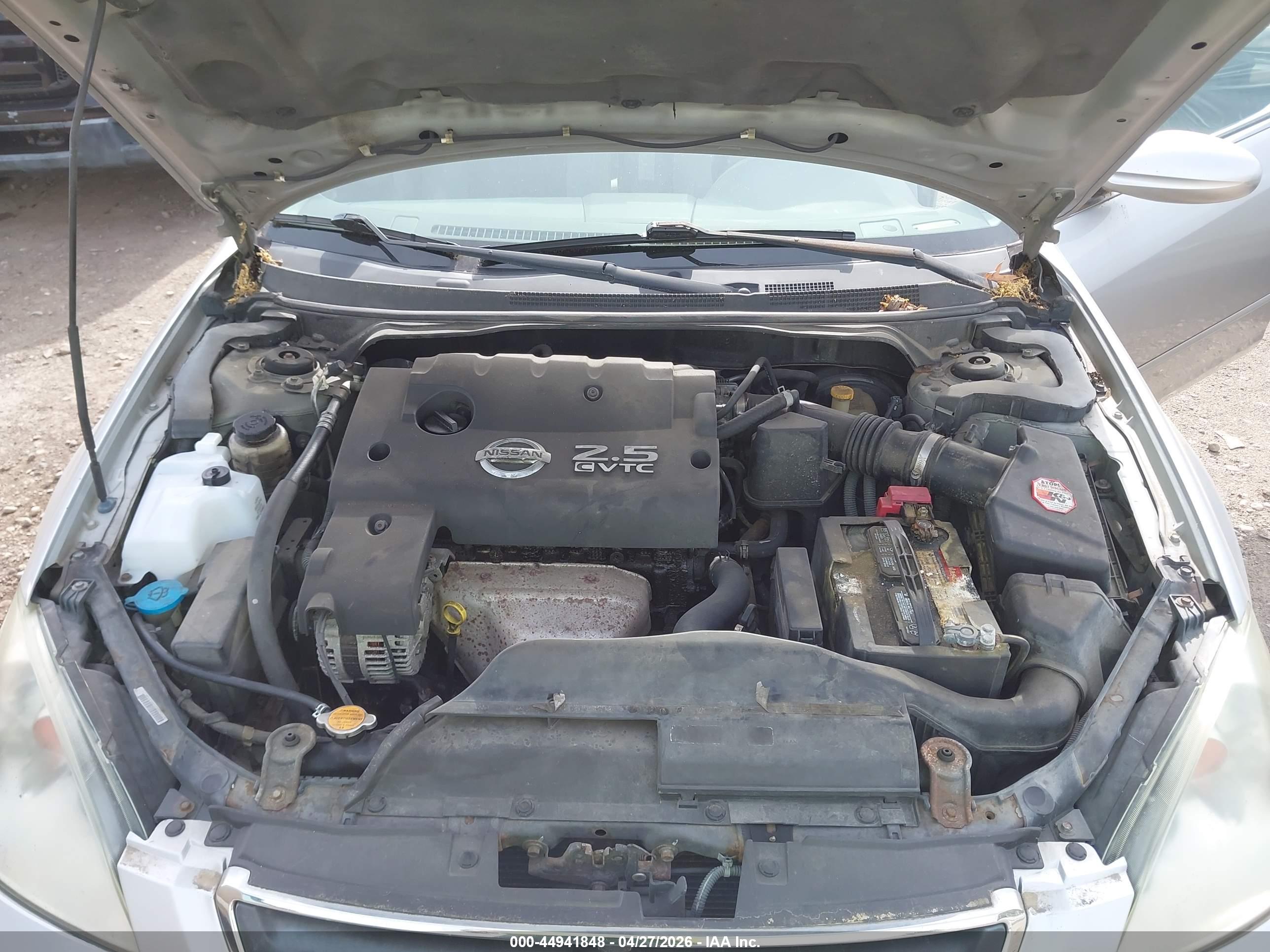 NISSAN ALTIMA image 10