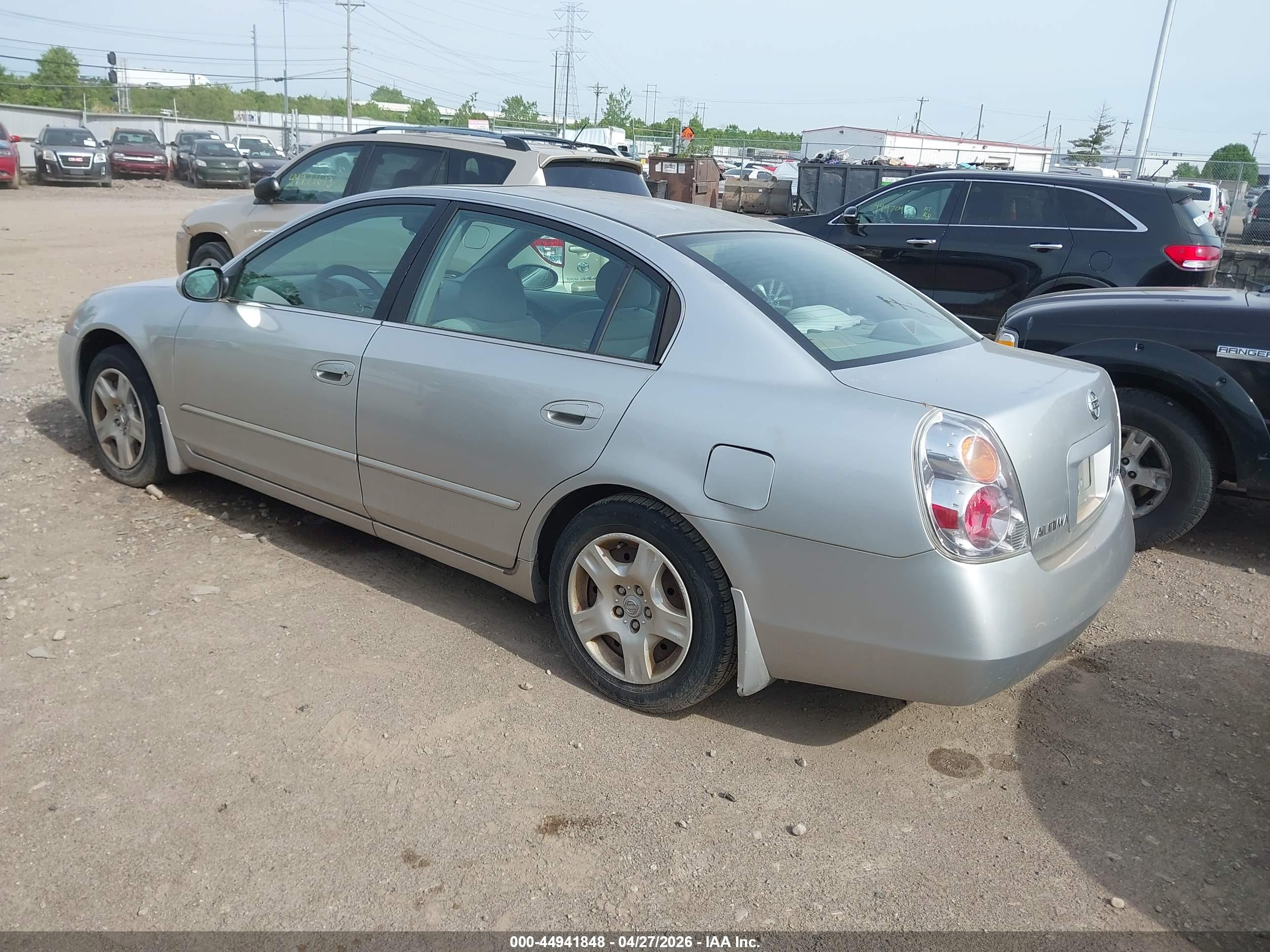 NISSAN ALTIMA image 3
