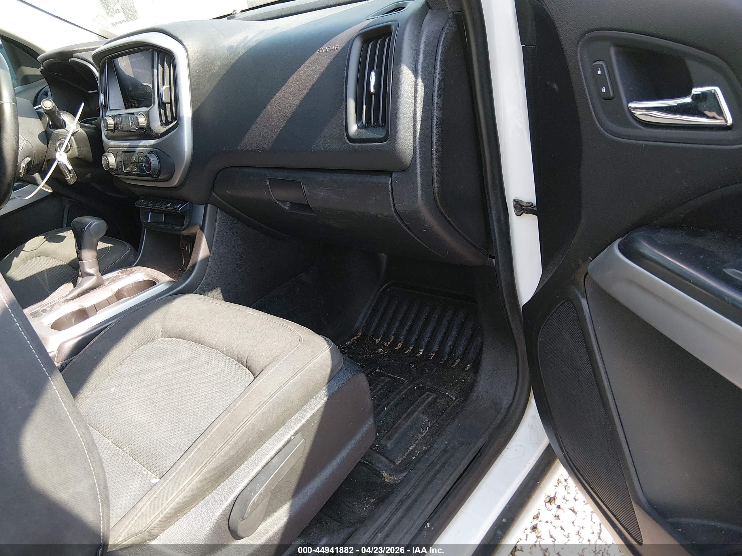 CHEVROLET COLORADO image 5