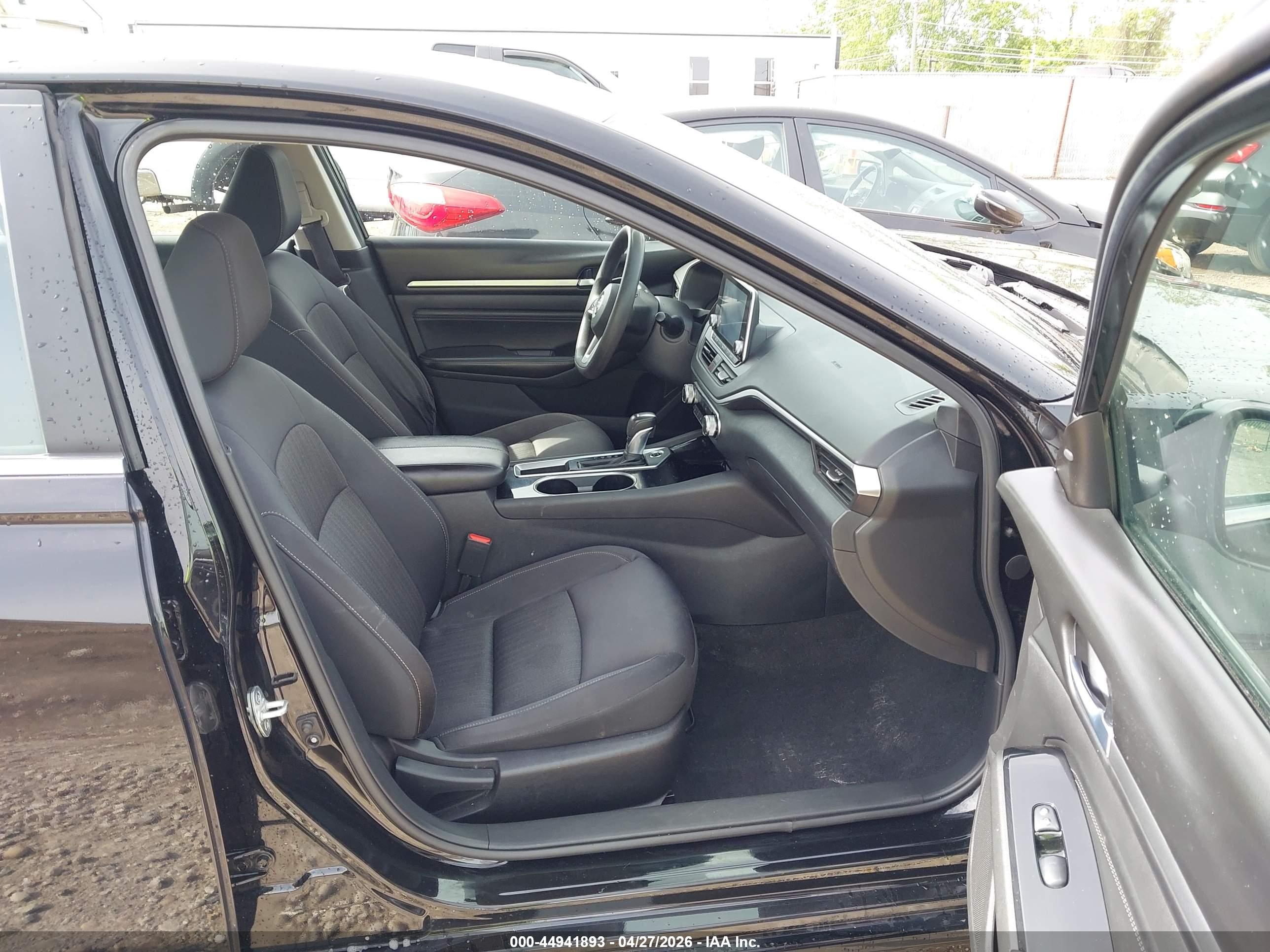 NISSAN ALTIMA image 5