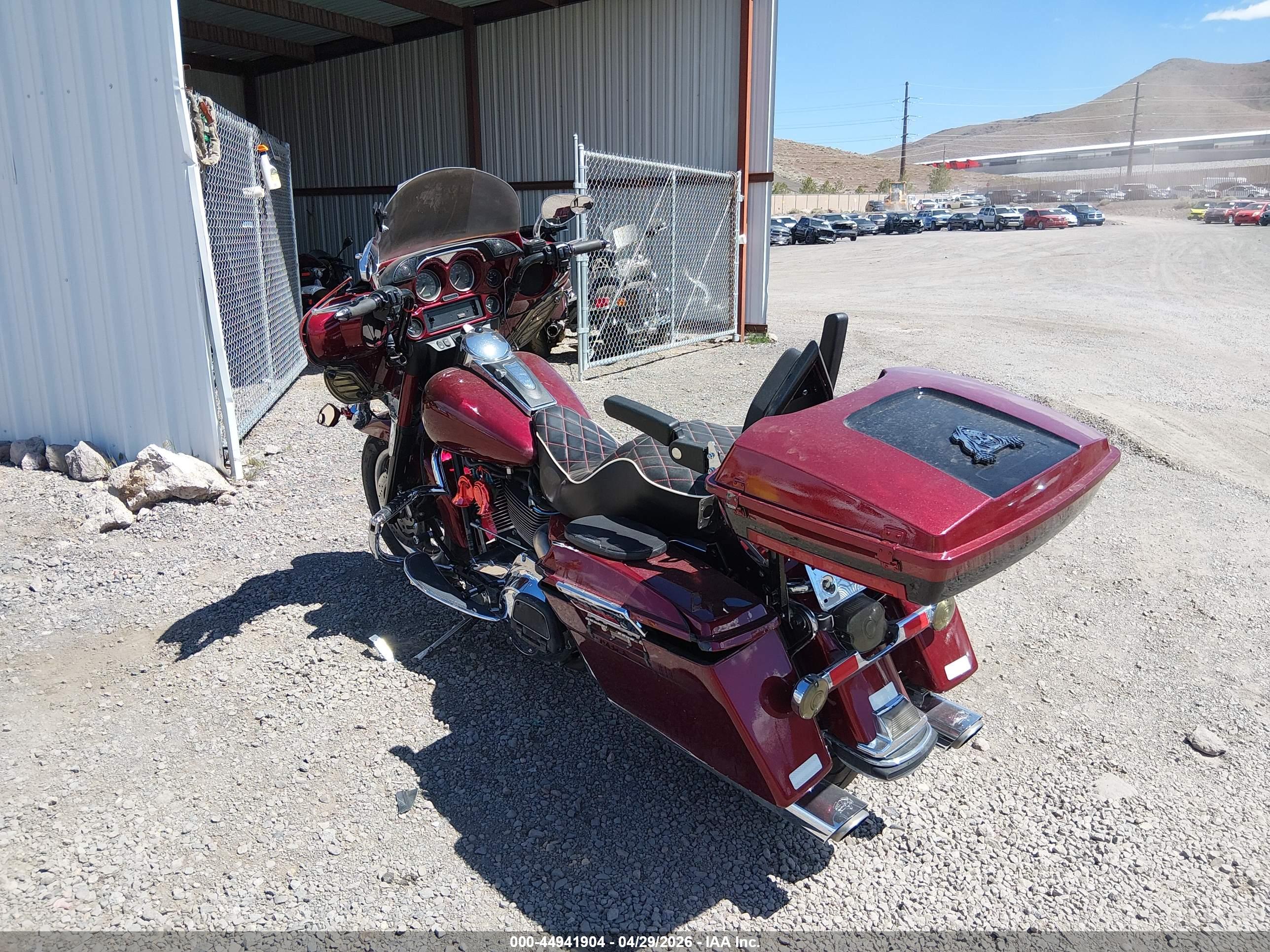 HARLEY-DAVIDSON FLHT image 3
