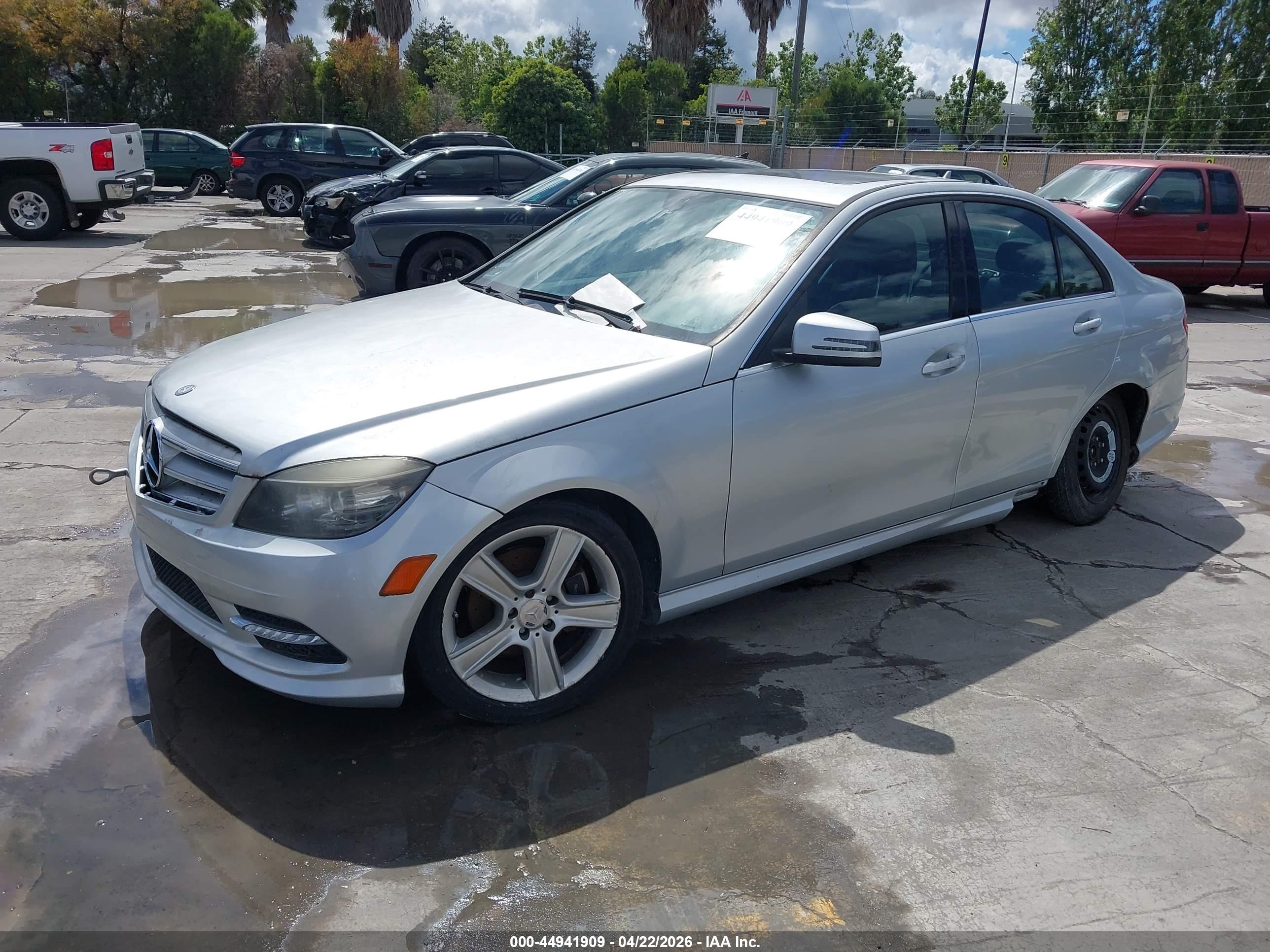 MERCEDES-BENZ C image 2