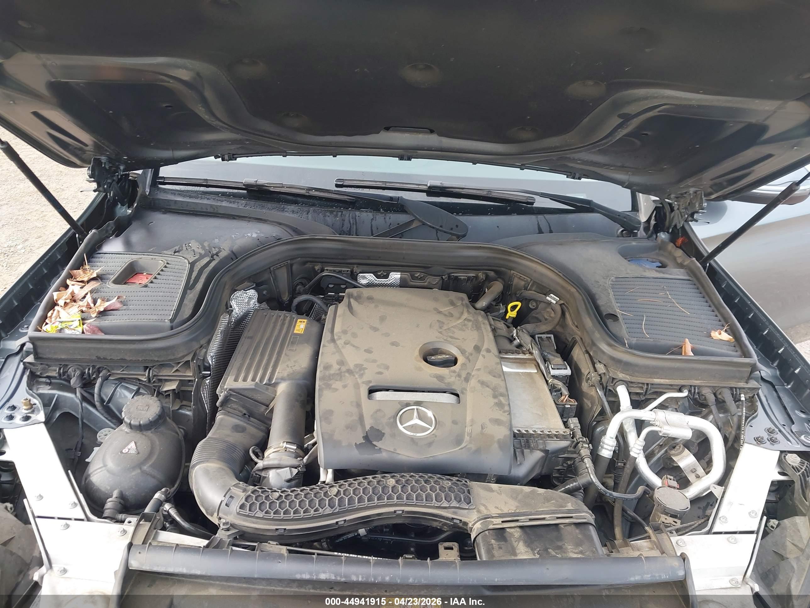 MERCEDES-BENZ GLC image 10