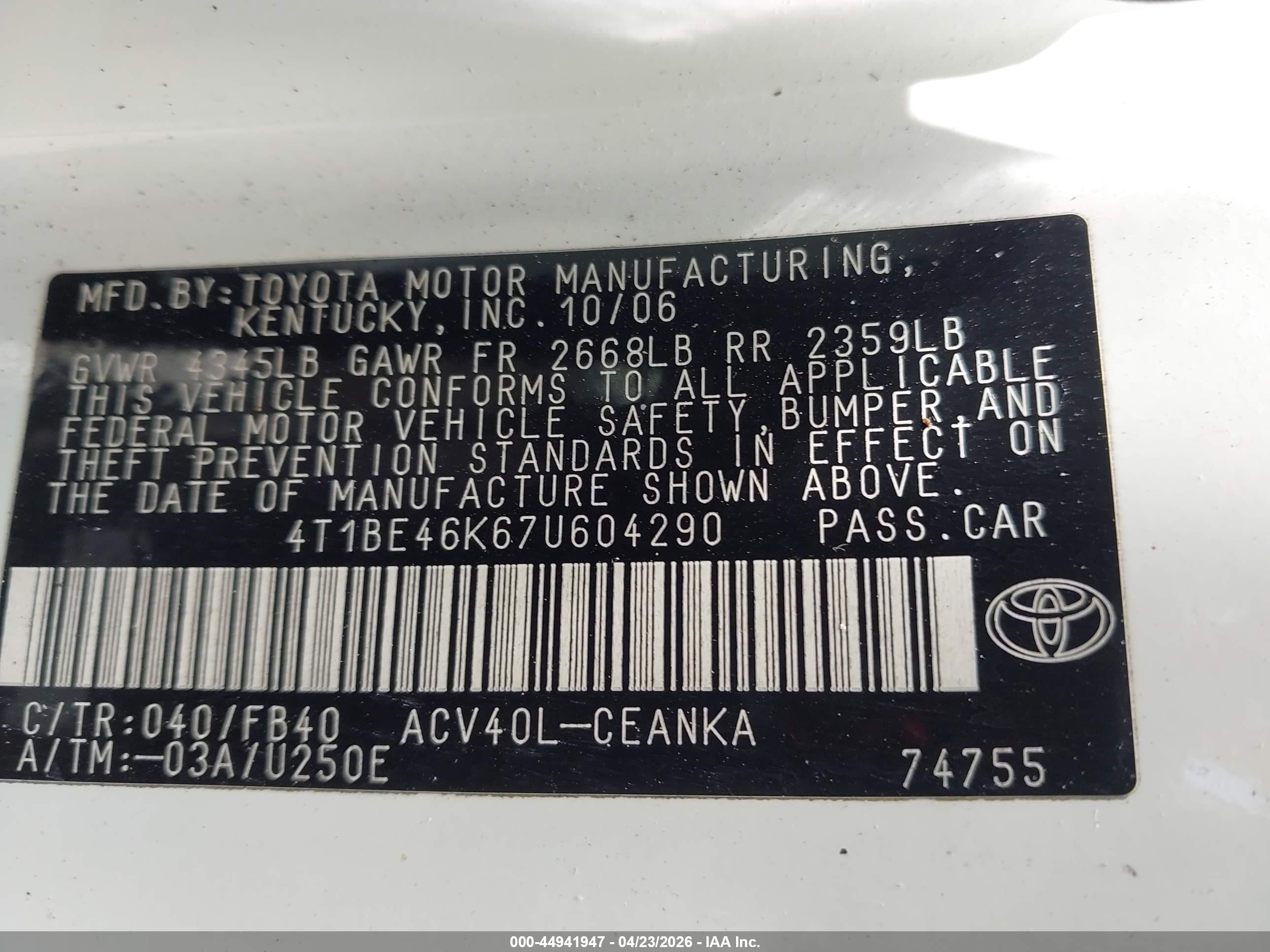 TOYOTA CAMRY image 9