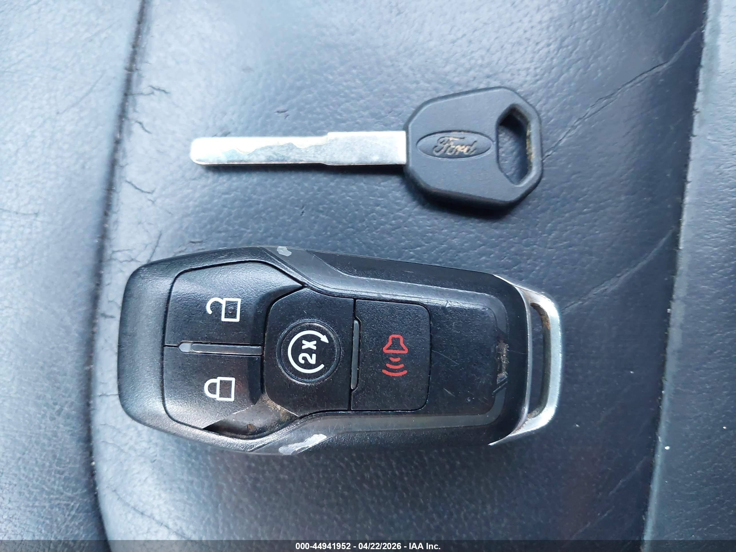FORD EXPLORER image 11