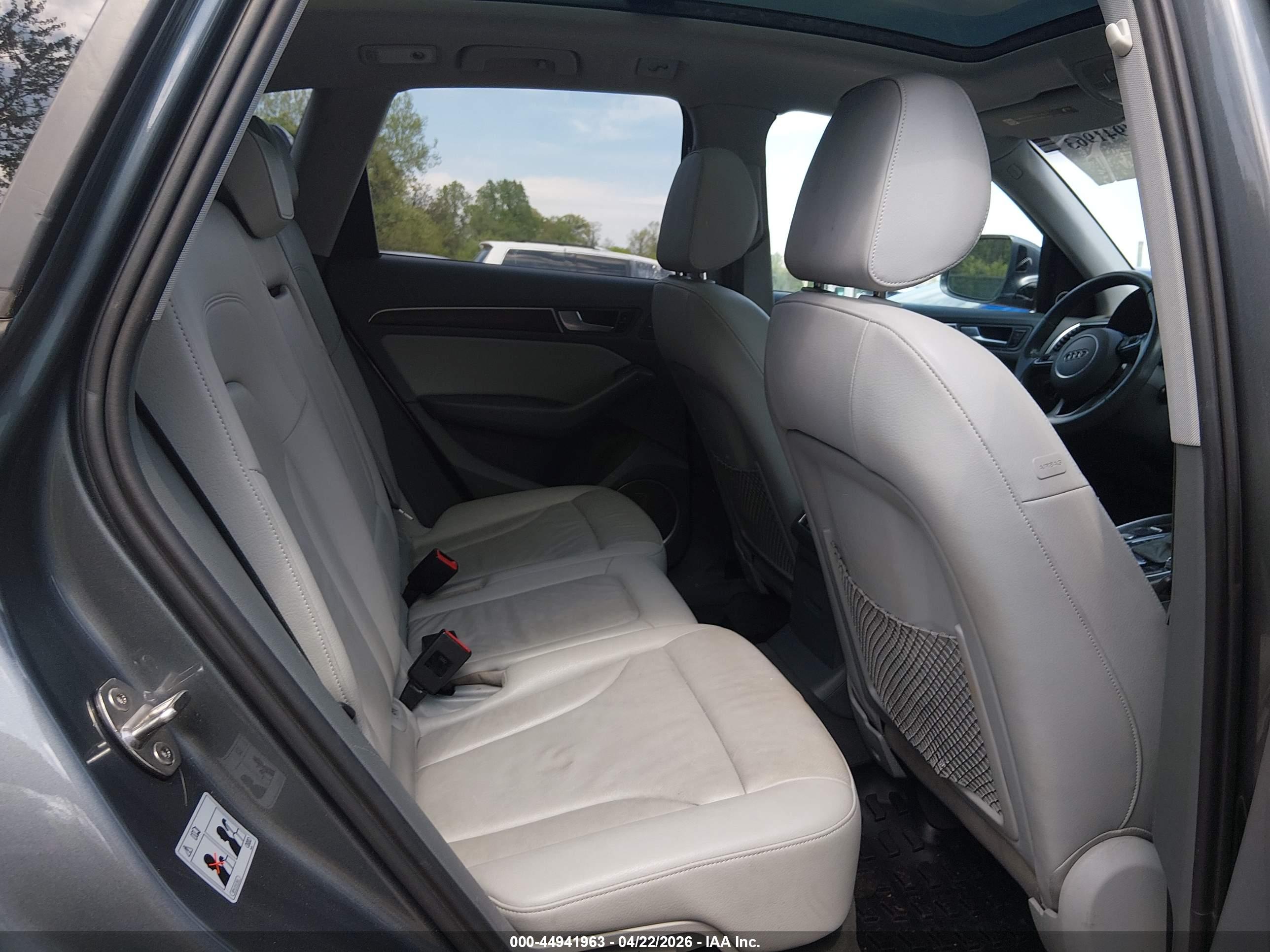 AUDI Q5 image 8