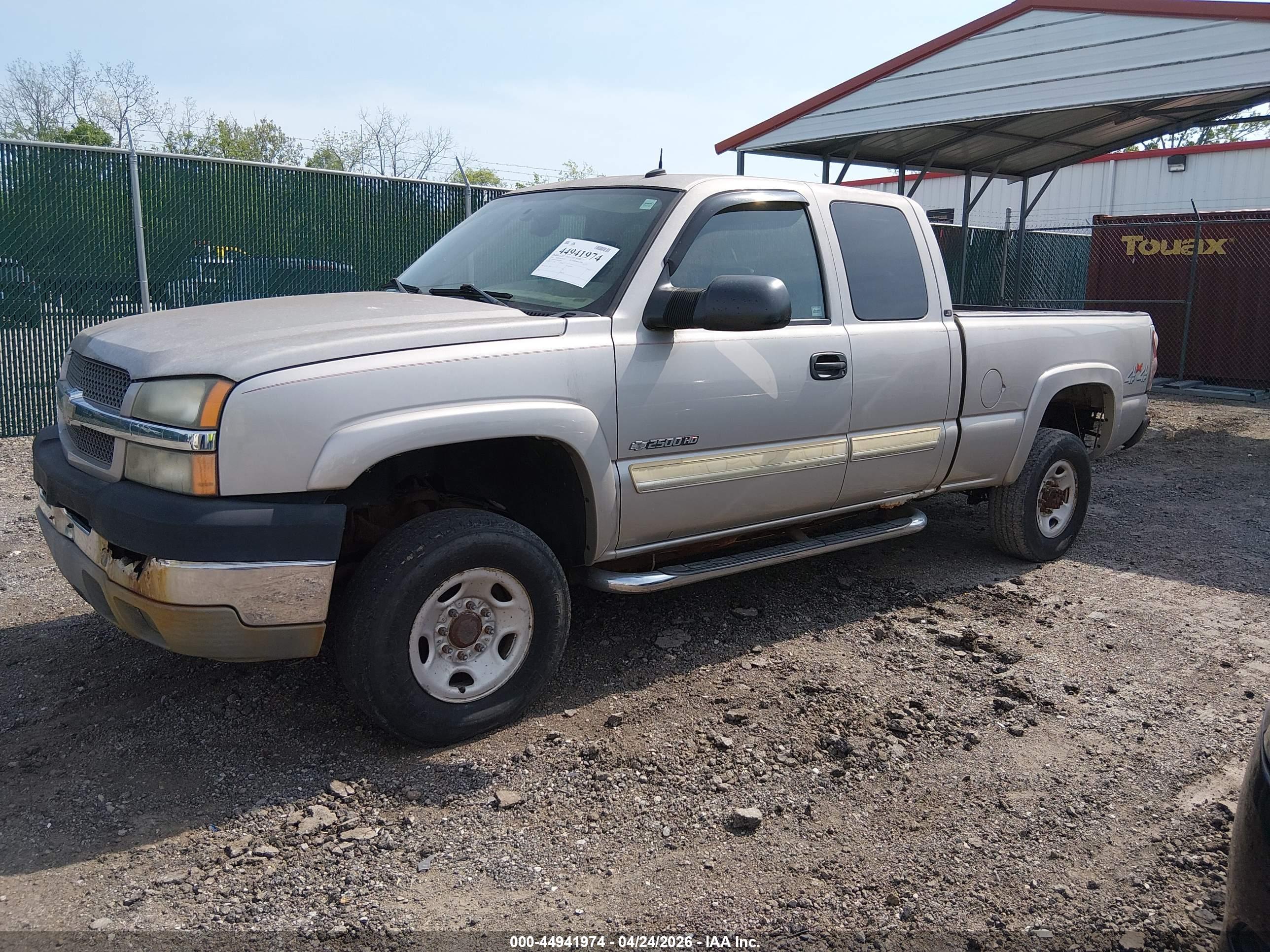 CHEVROLET SILVERADO image 2