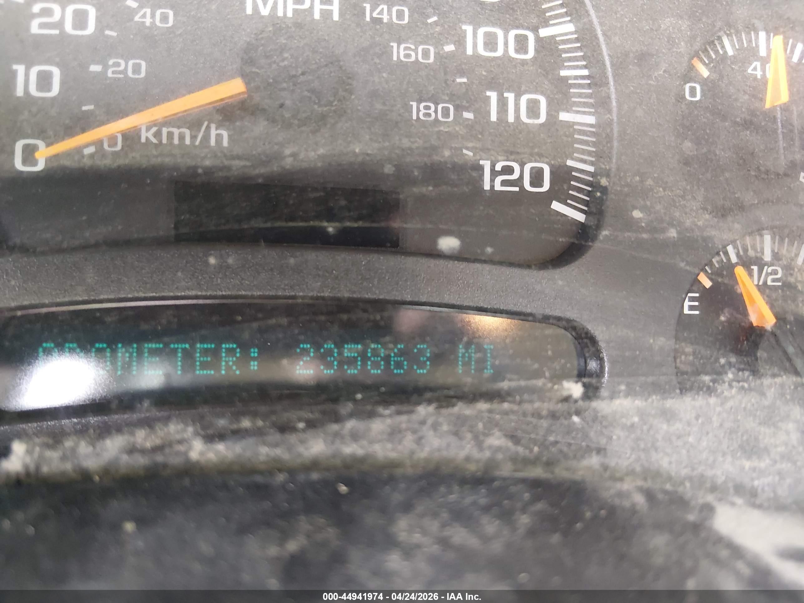 CHEVROLET SILVERADO image 7