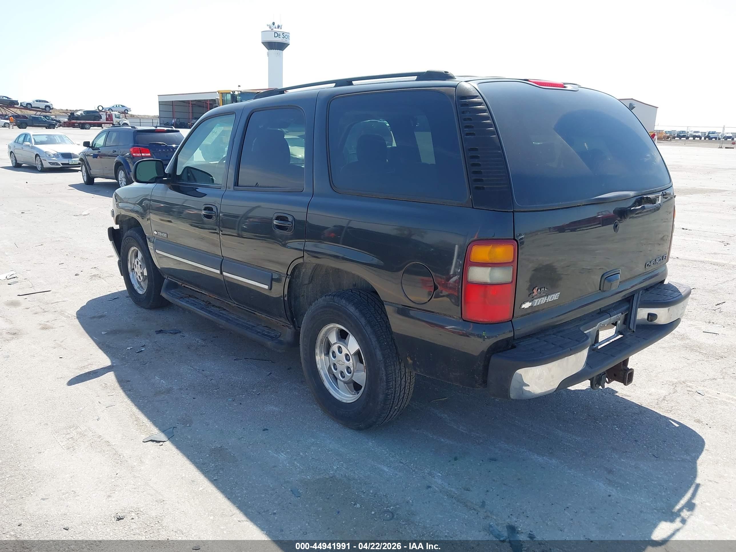 CHEVROLET TAHOE image 3