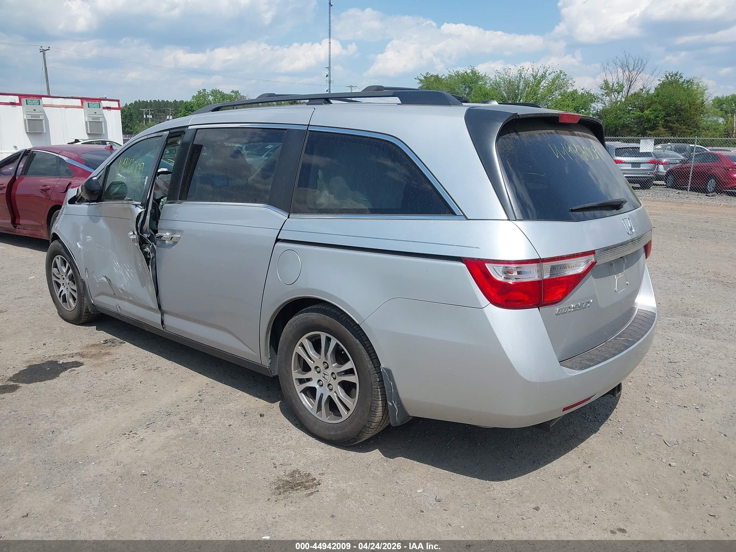HONDA ODYSSEY image 3